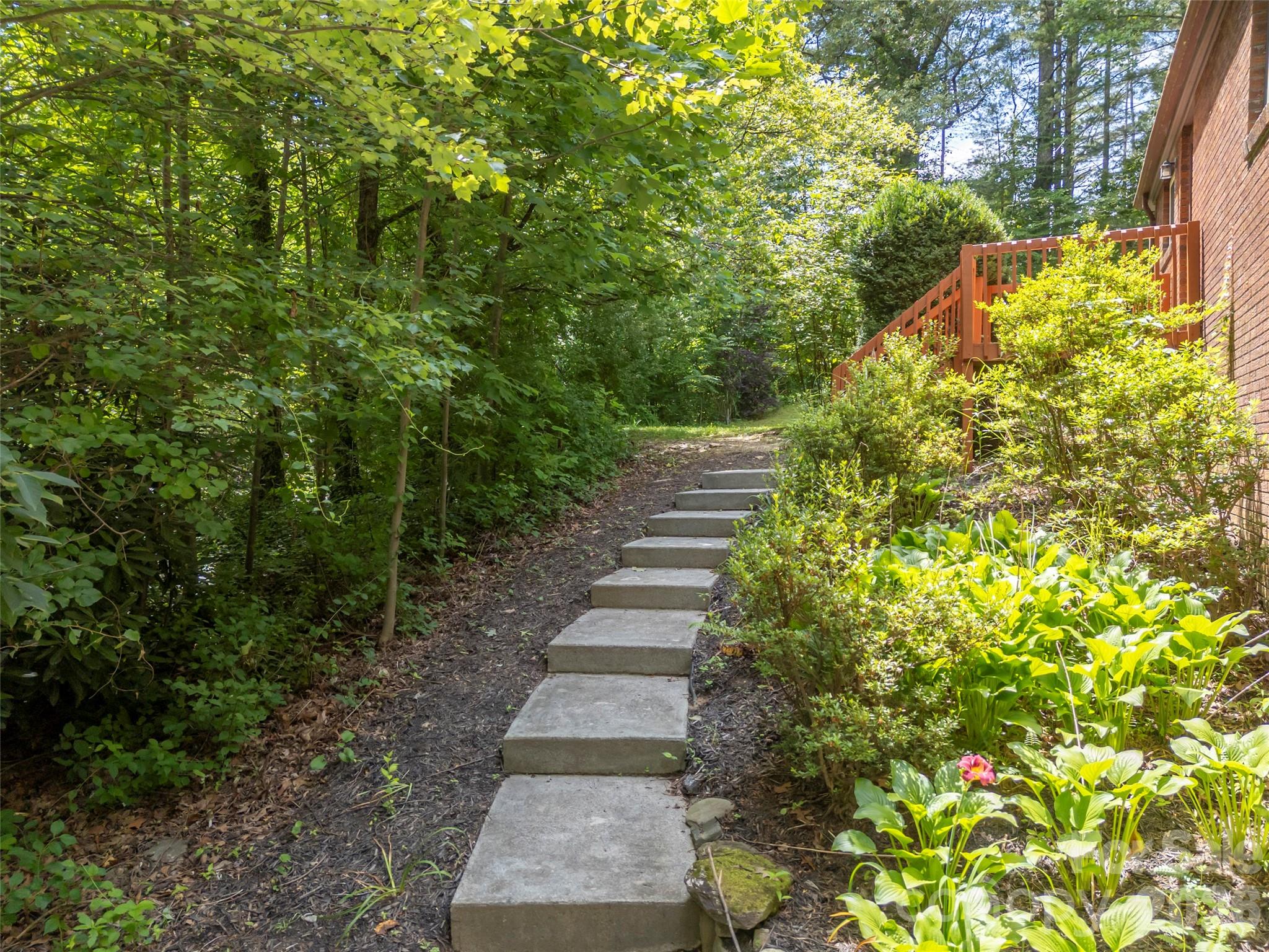 3276 Howard Gap Road Property Photo 3