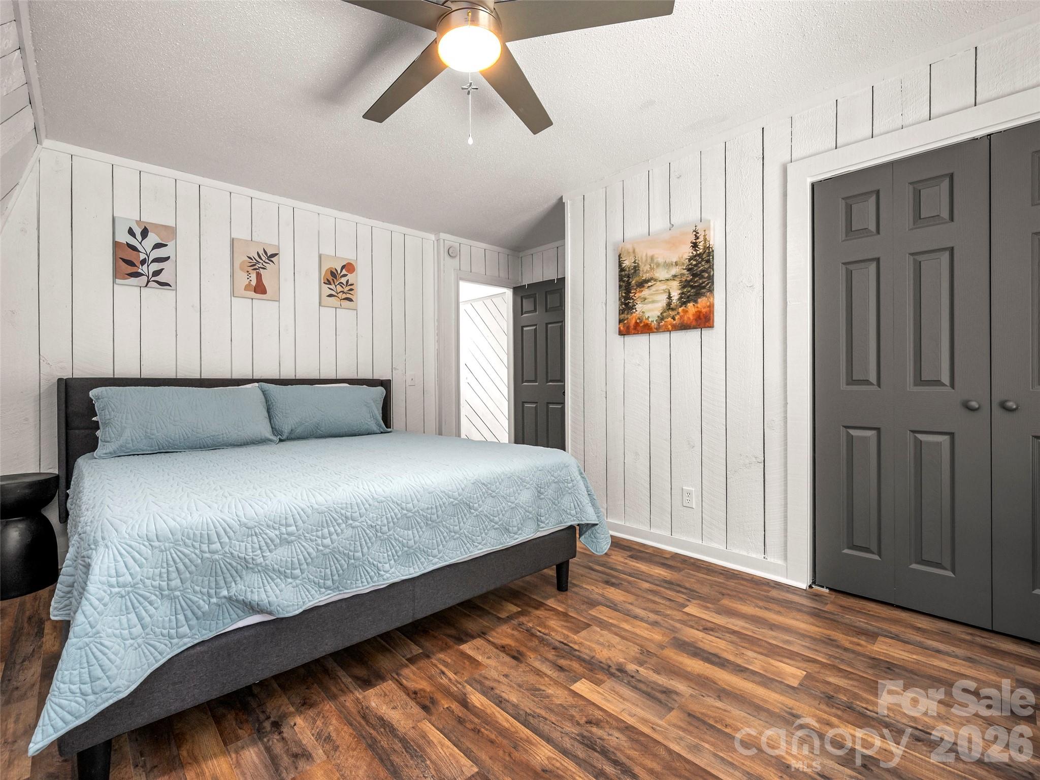 3276 Howard Gap Road Property Photo 25
