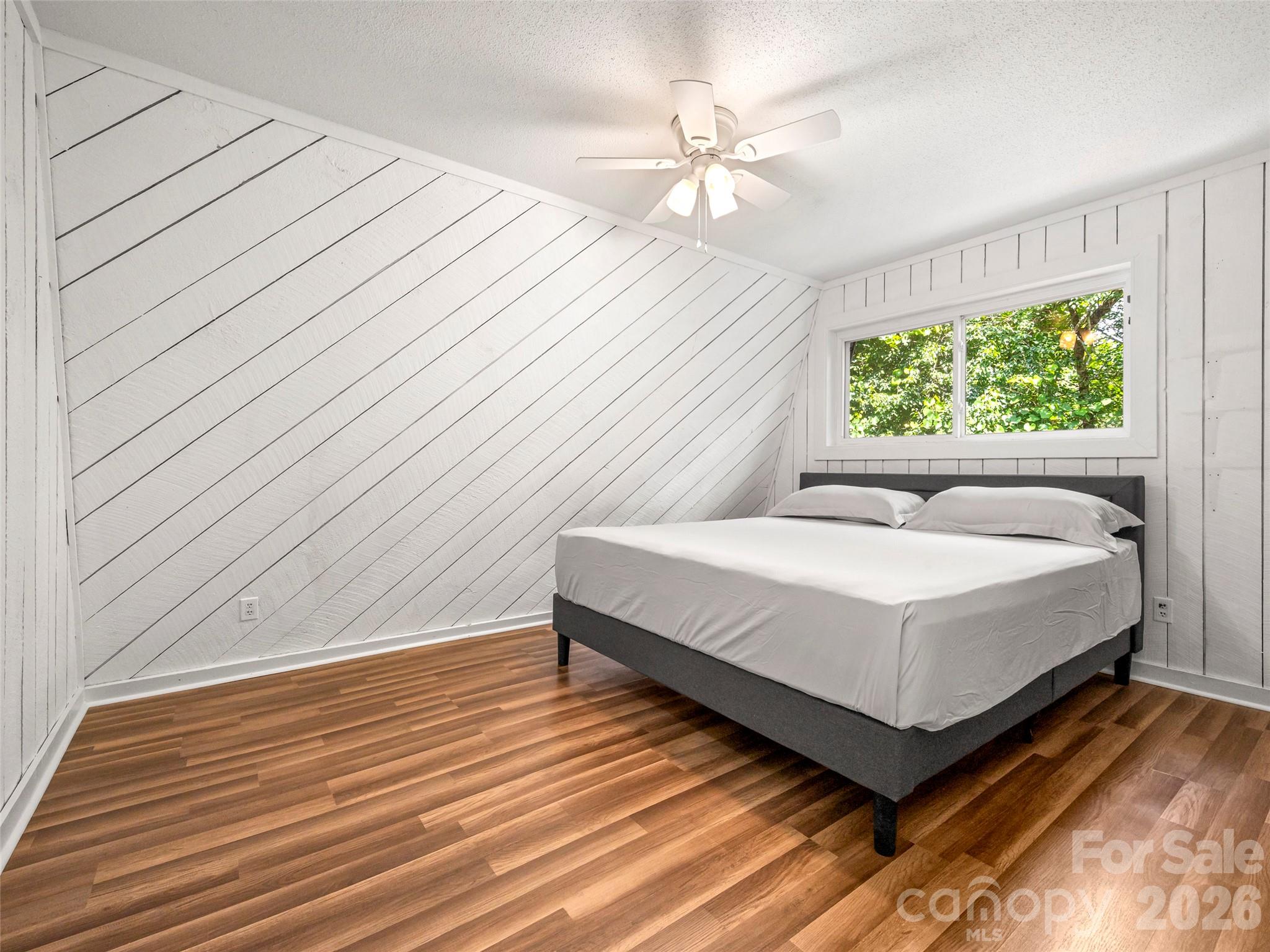 3276 Howard Gap Road Property Photo 30