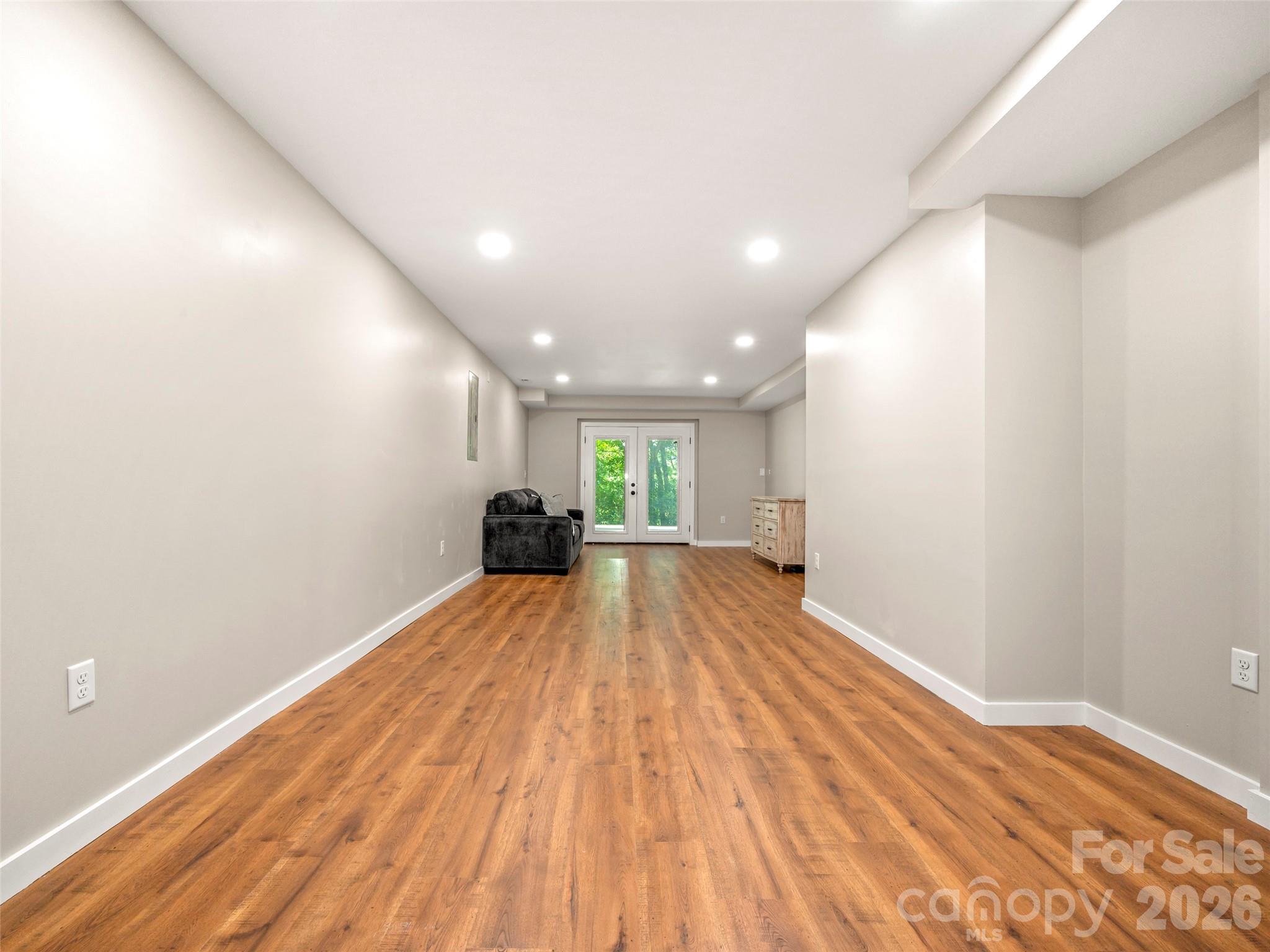 3276 Howard Gap Road Property Photo 34