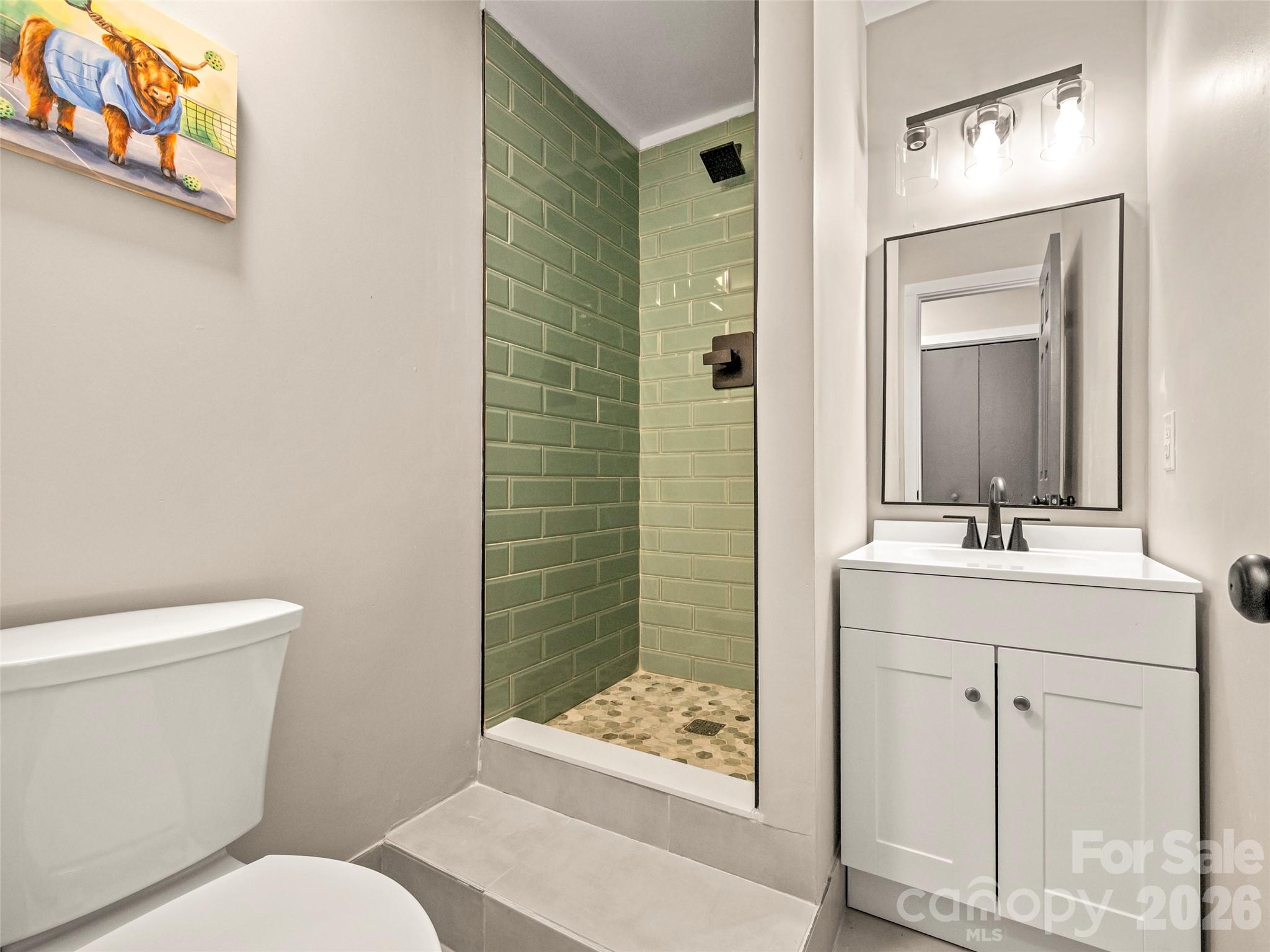 3276 Howard Gap Road Property Photo 37