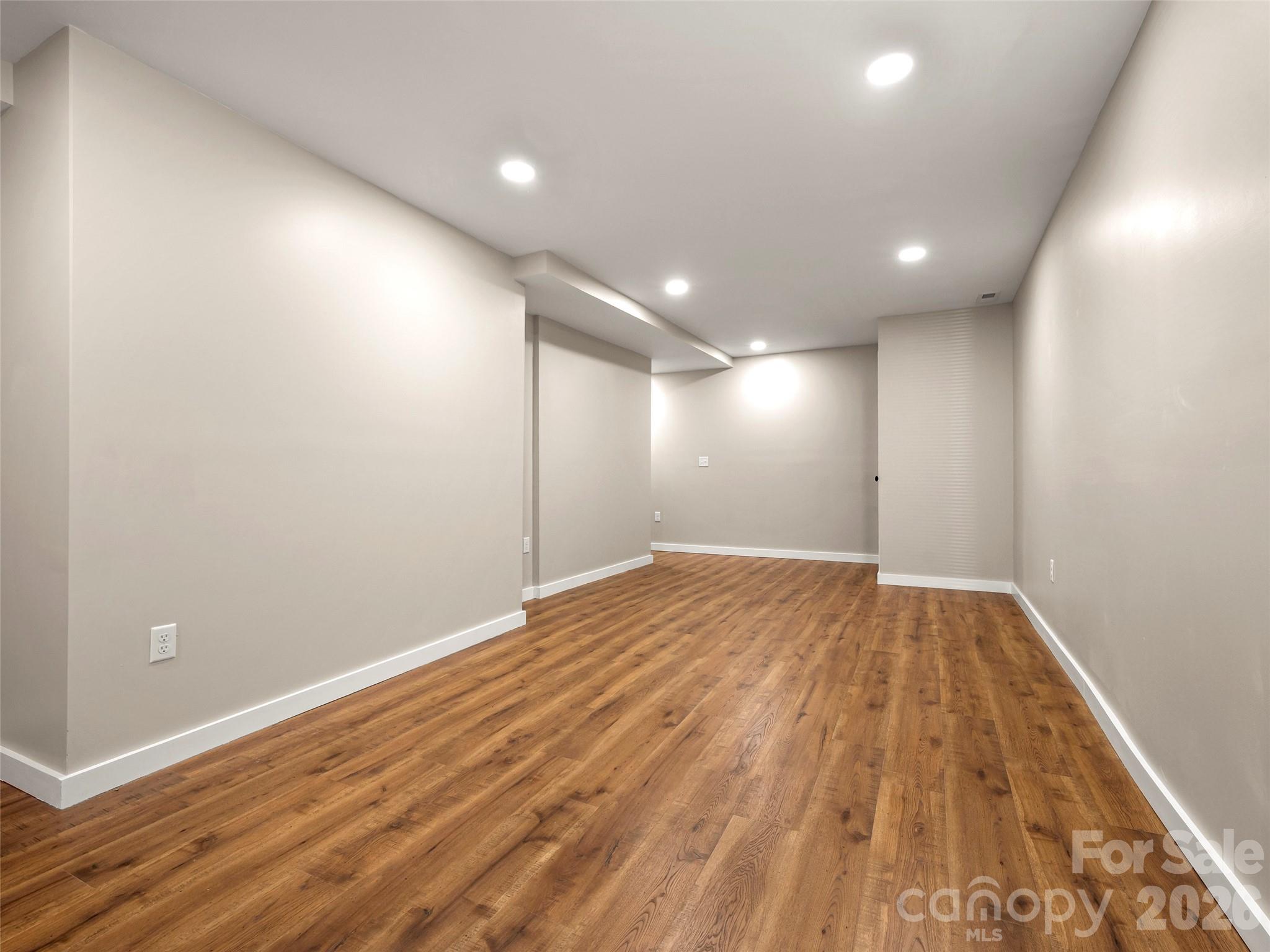 3276 Howard Gap Road Property Photo 39