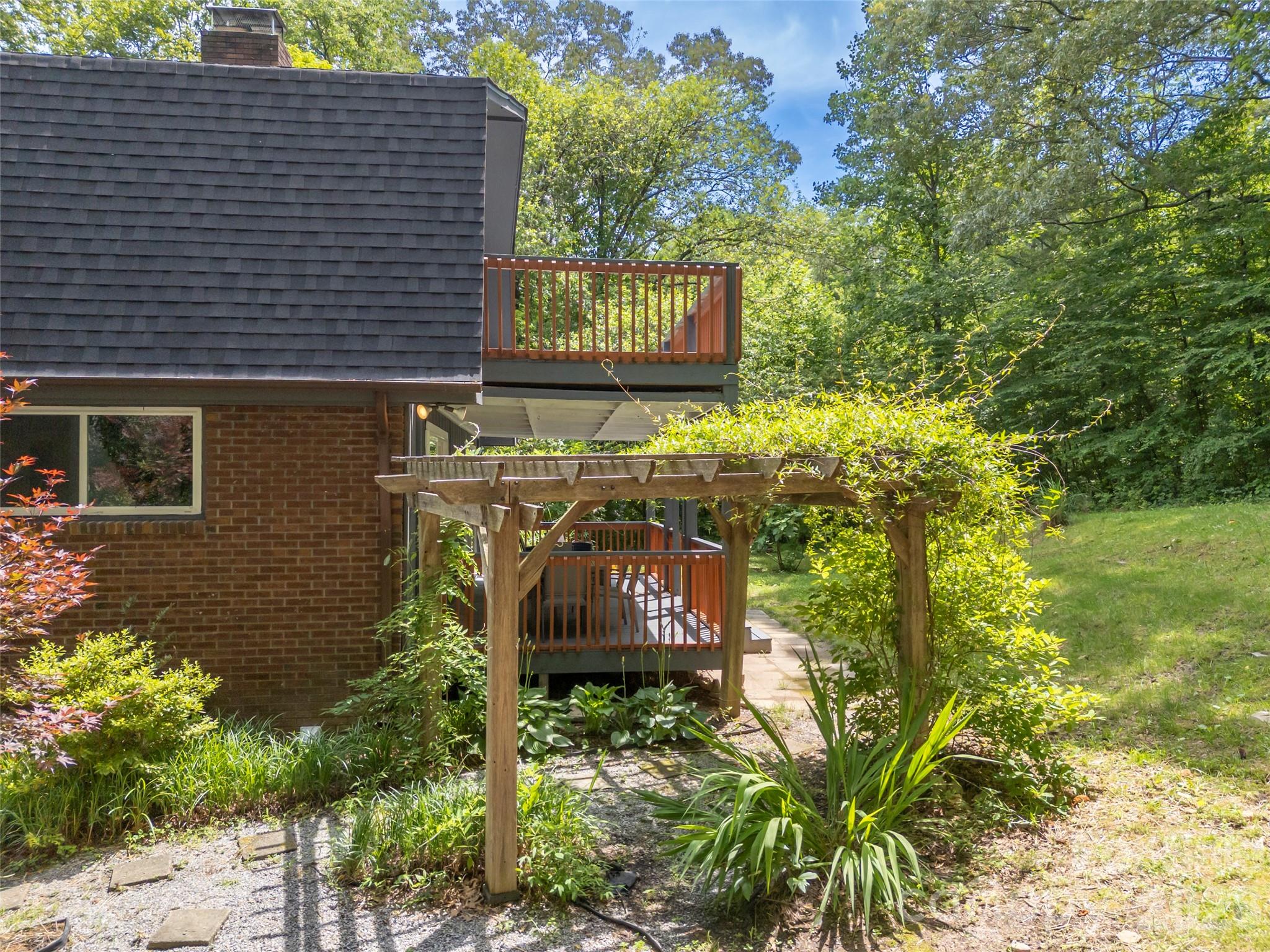 3276 Howard Gap Road Property Photo 44