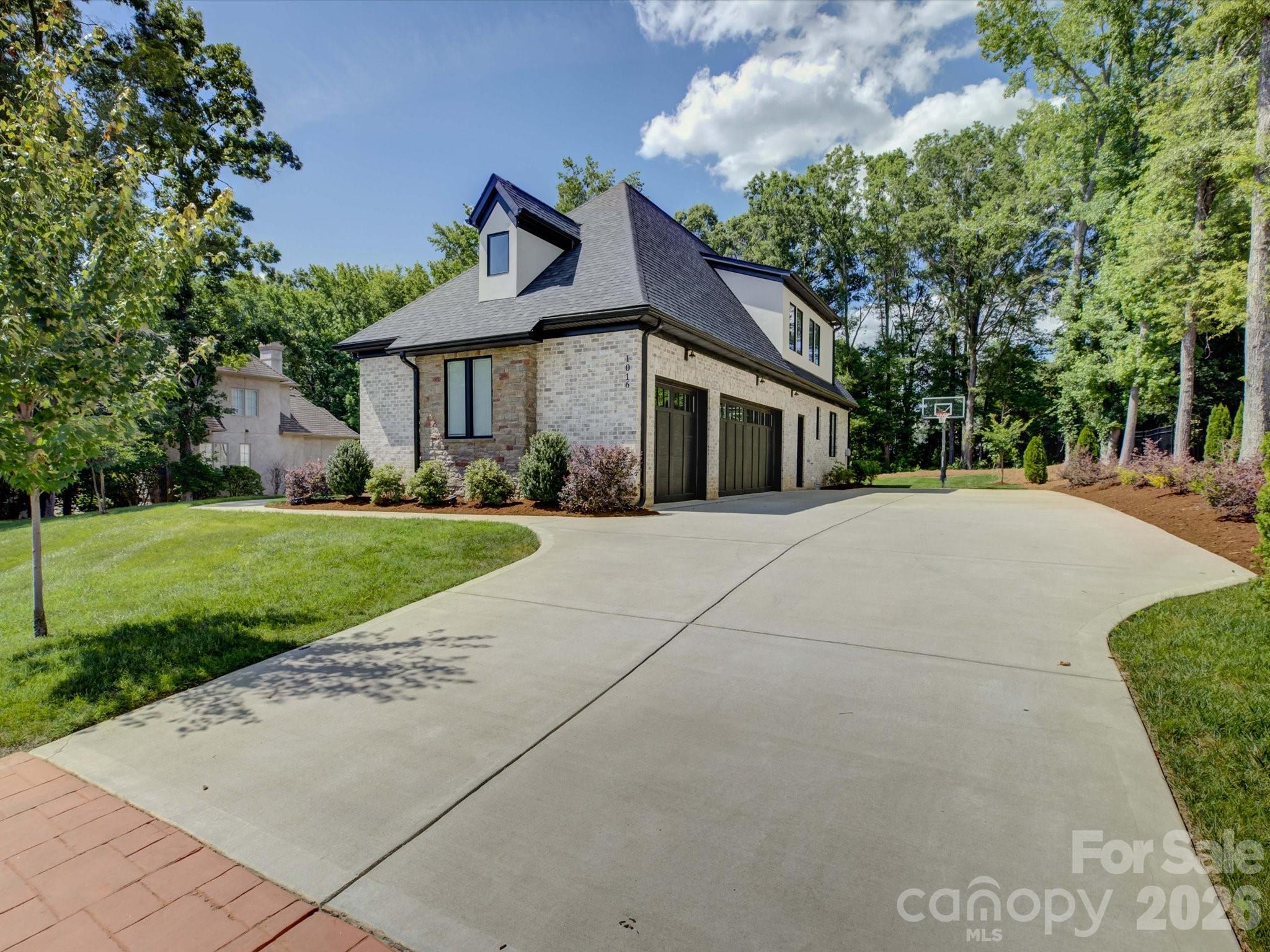 1016 Sherringham Way Property Photo 47