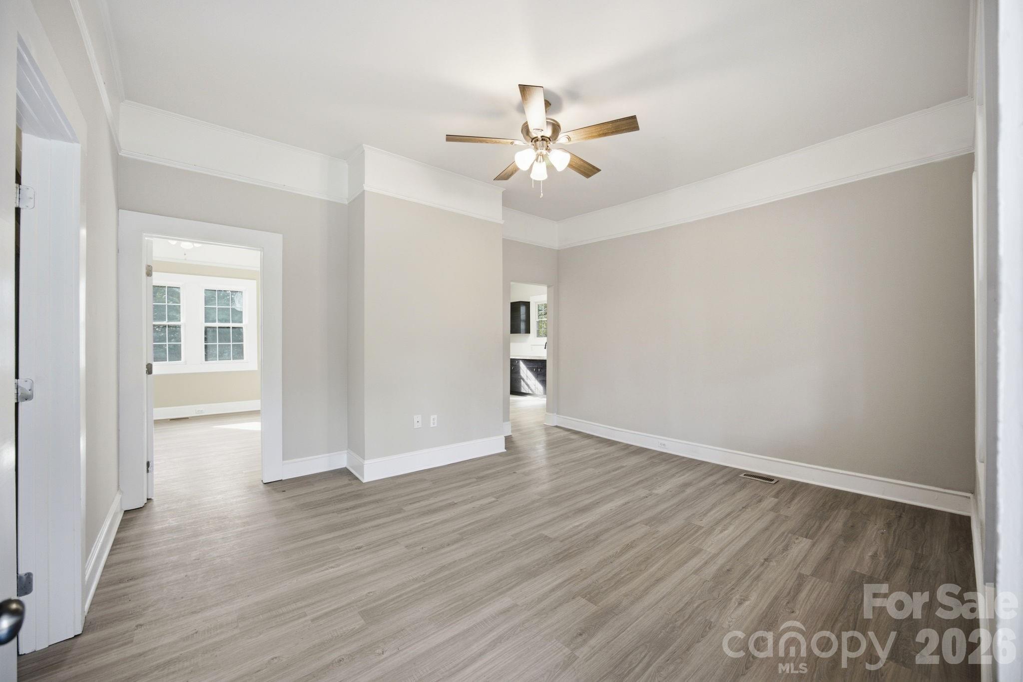 315 S Rose Avenue Property Photo 9