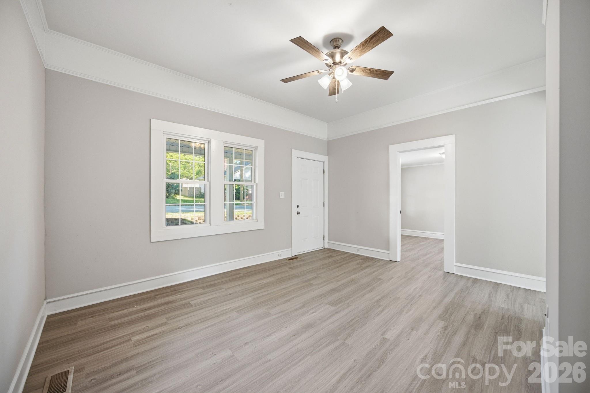 315 S Rose Avenue Property Photo 11