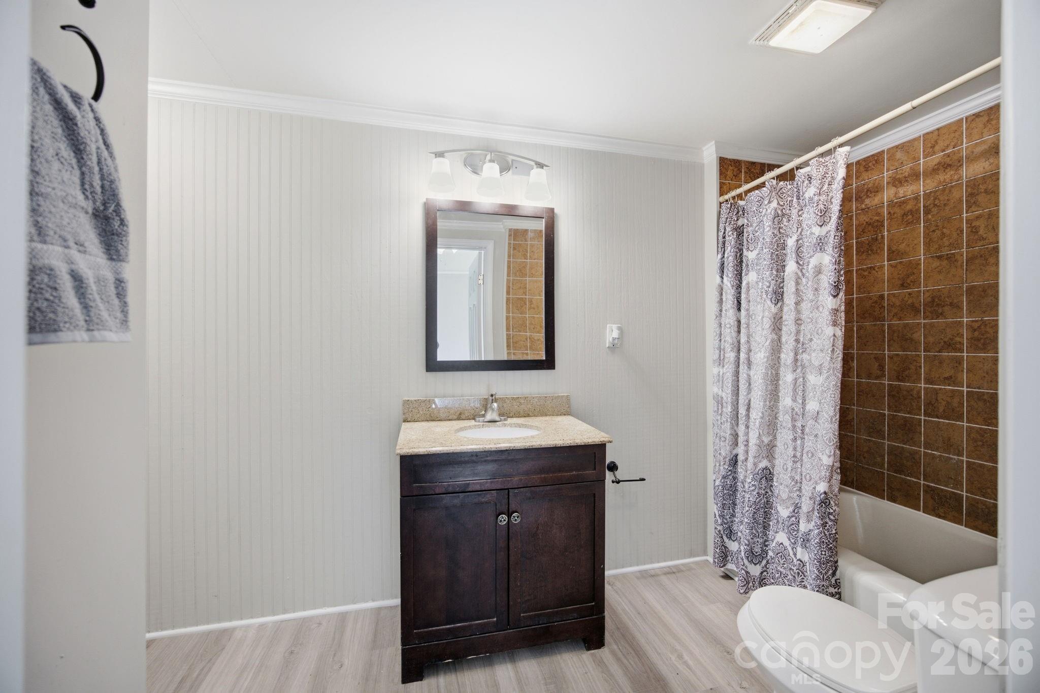 315 S Rose Avenue Property Photo 22