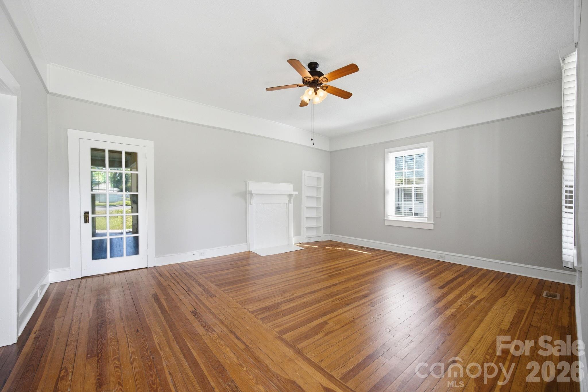 306 York Avenue Property Photo 9