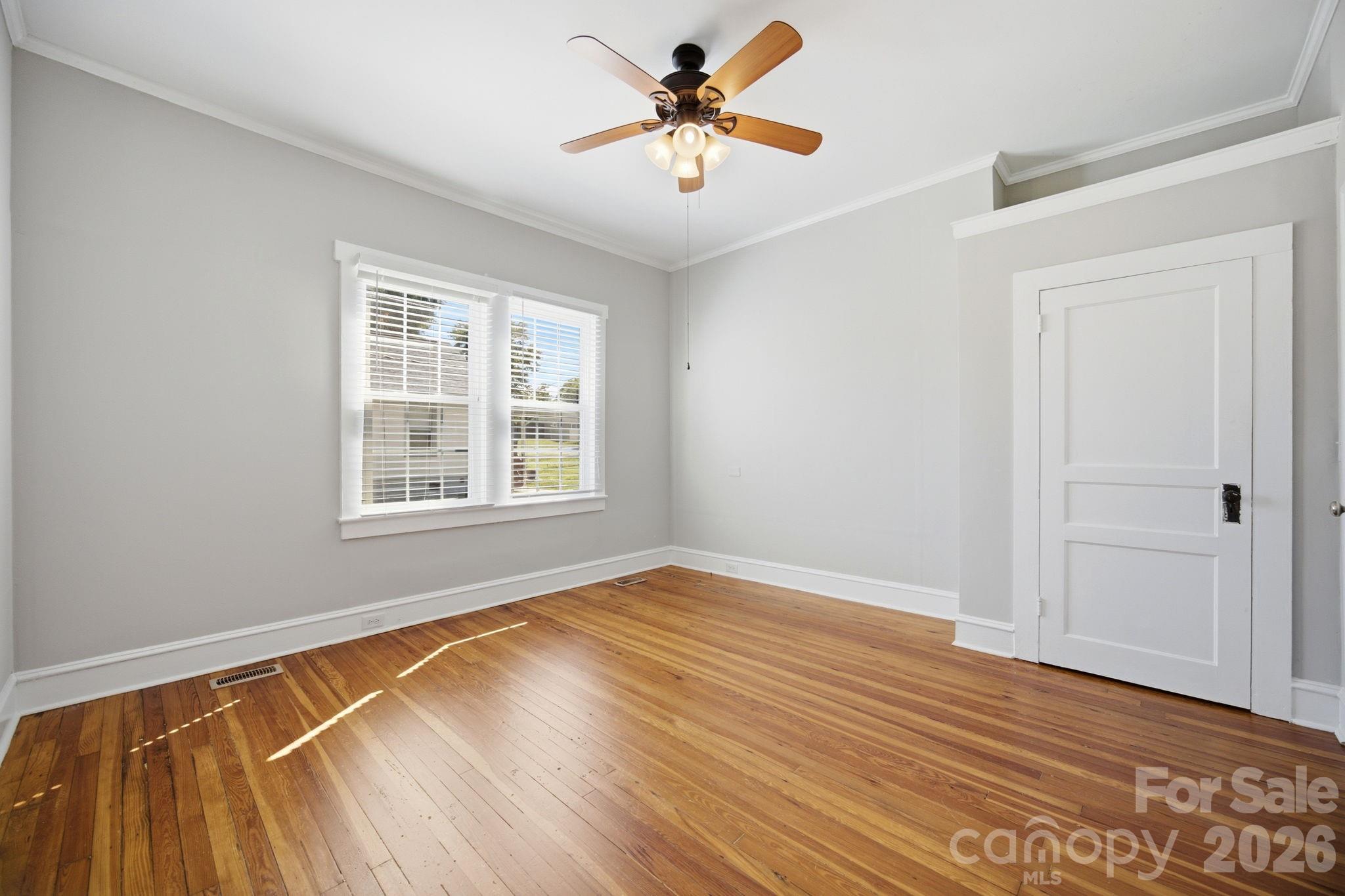 306 York Avenue Property Photo 19