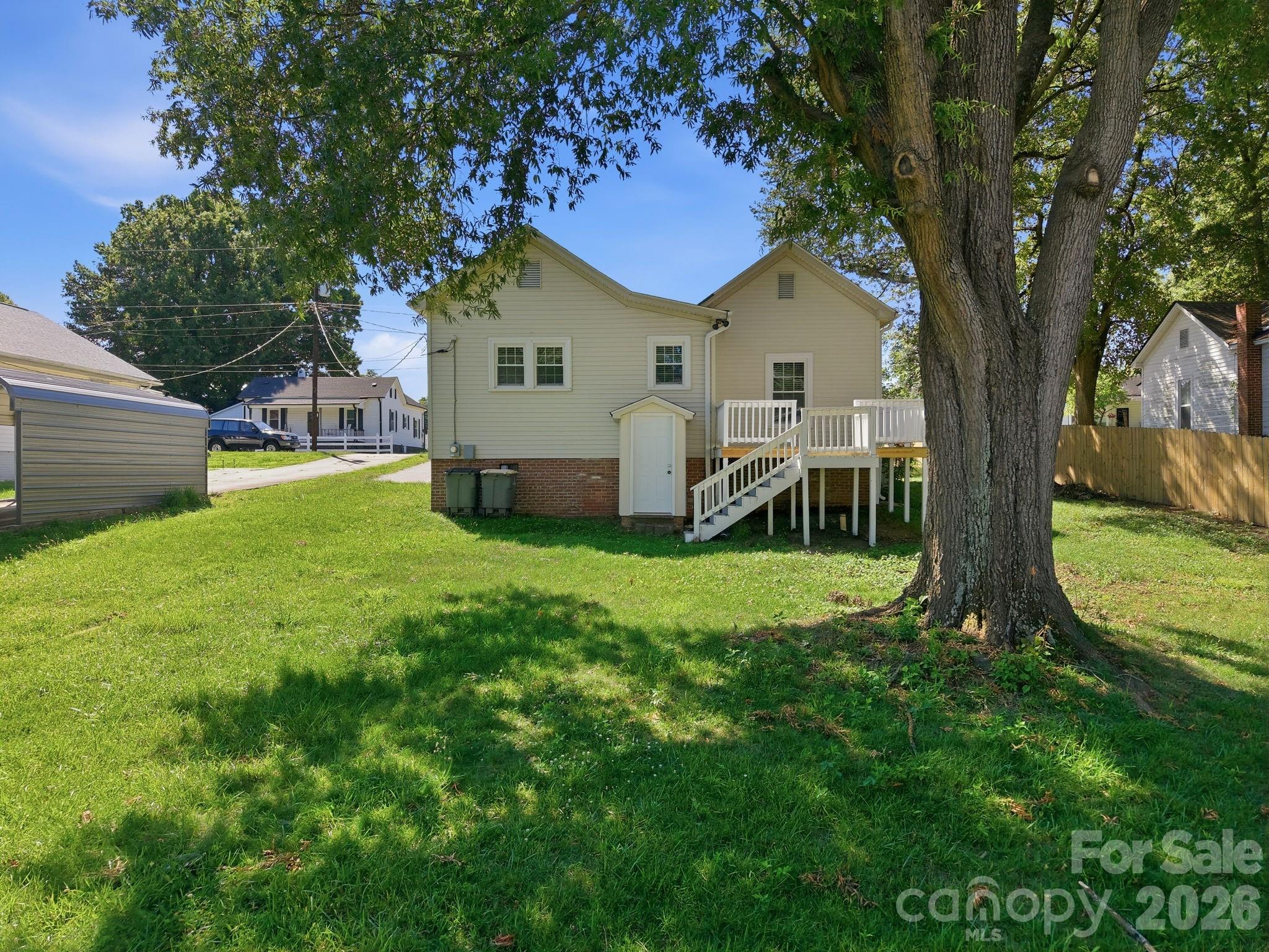 306 York Avenue Property Photo 25