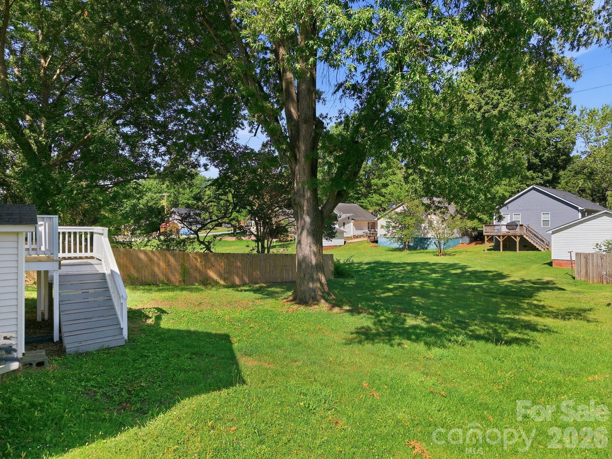 306 York Avenue Property Photo 26