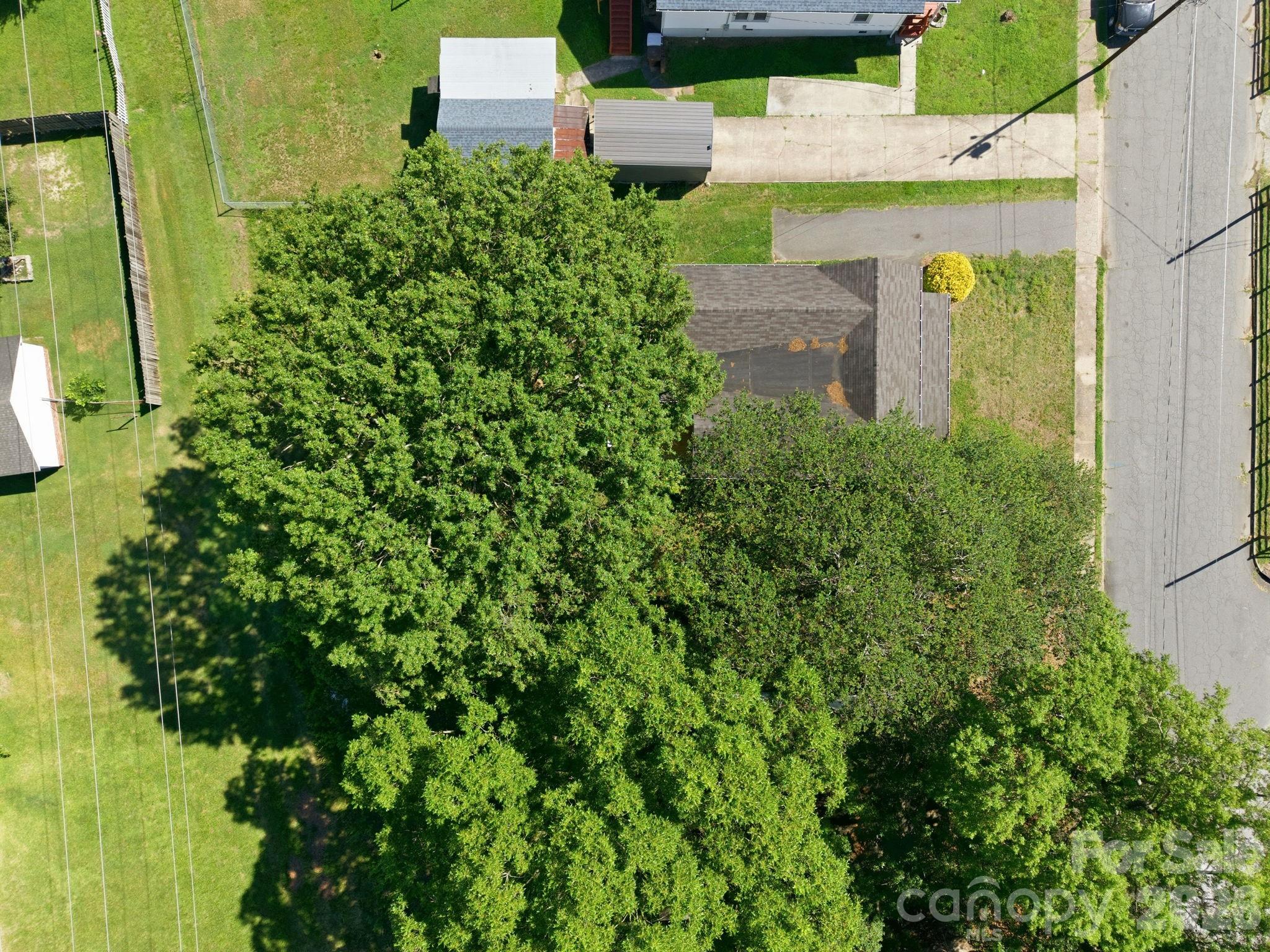 306 York Avenue Property Photo 32
