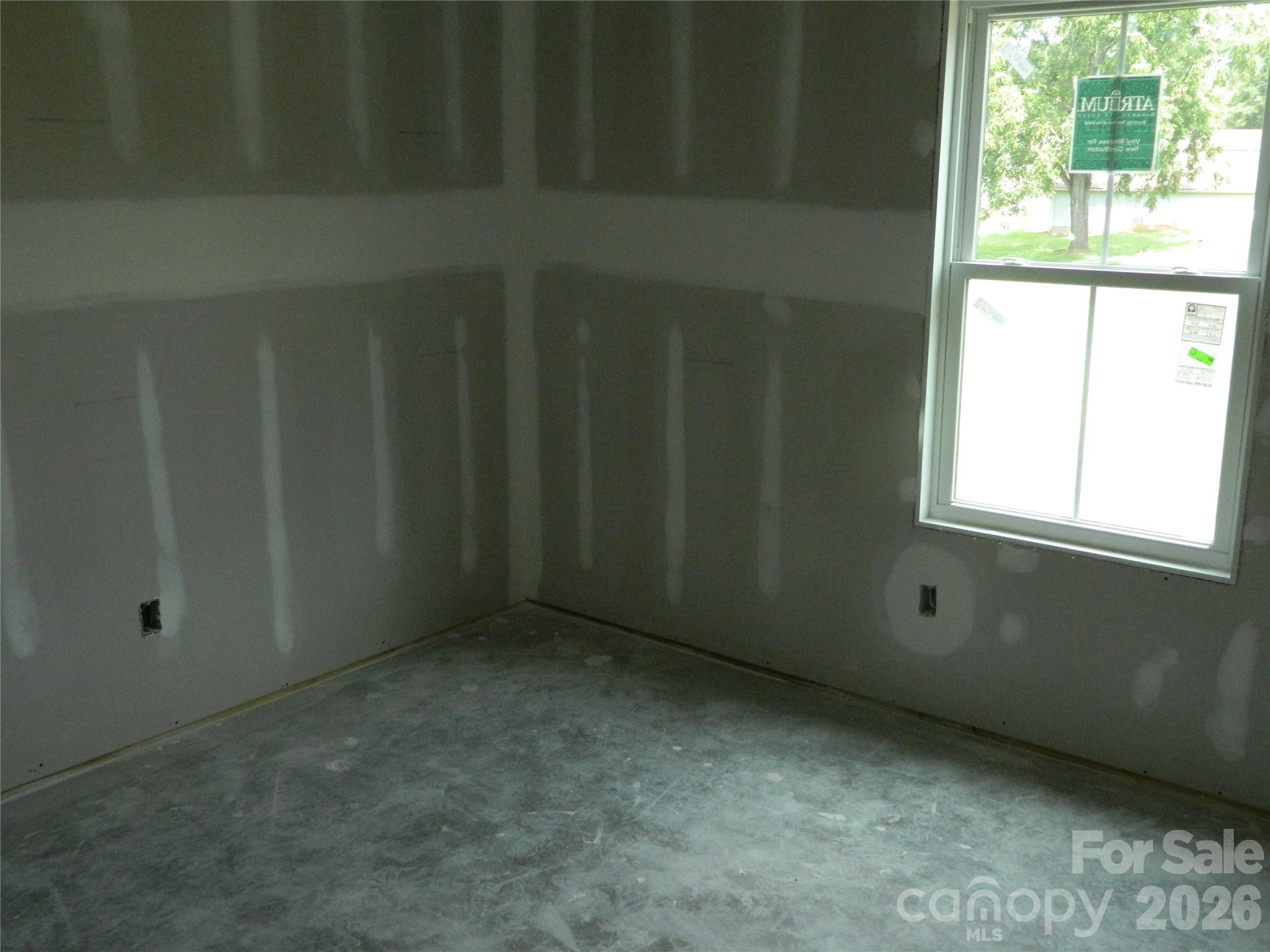 5096 Bloomfield Estates Property Photo 9