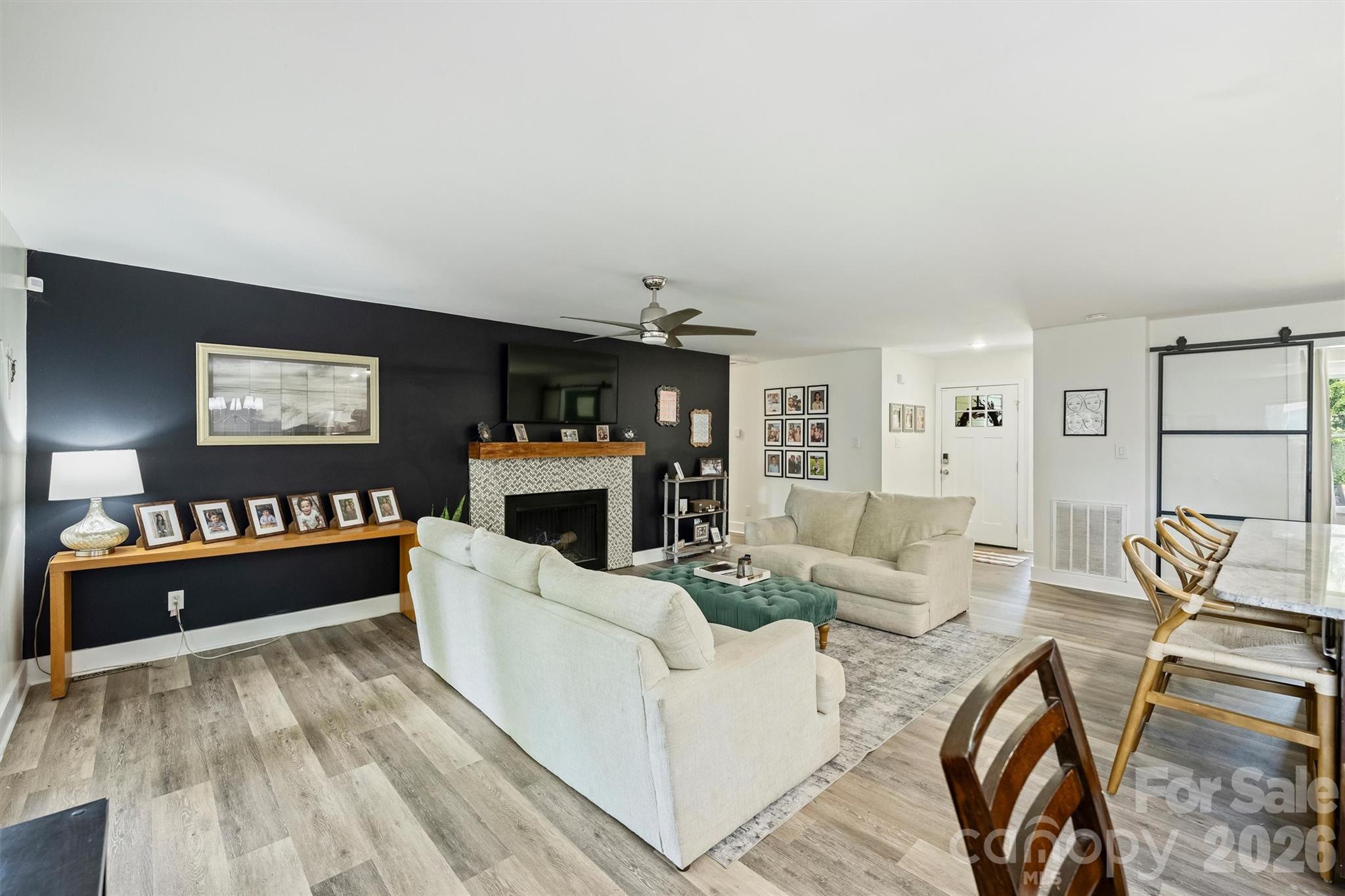 1621 Brook Drive Property Photo 13