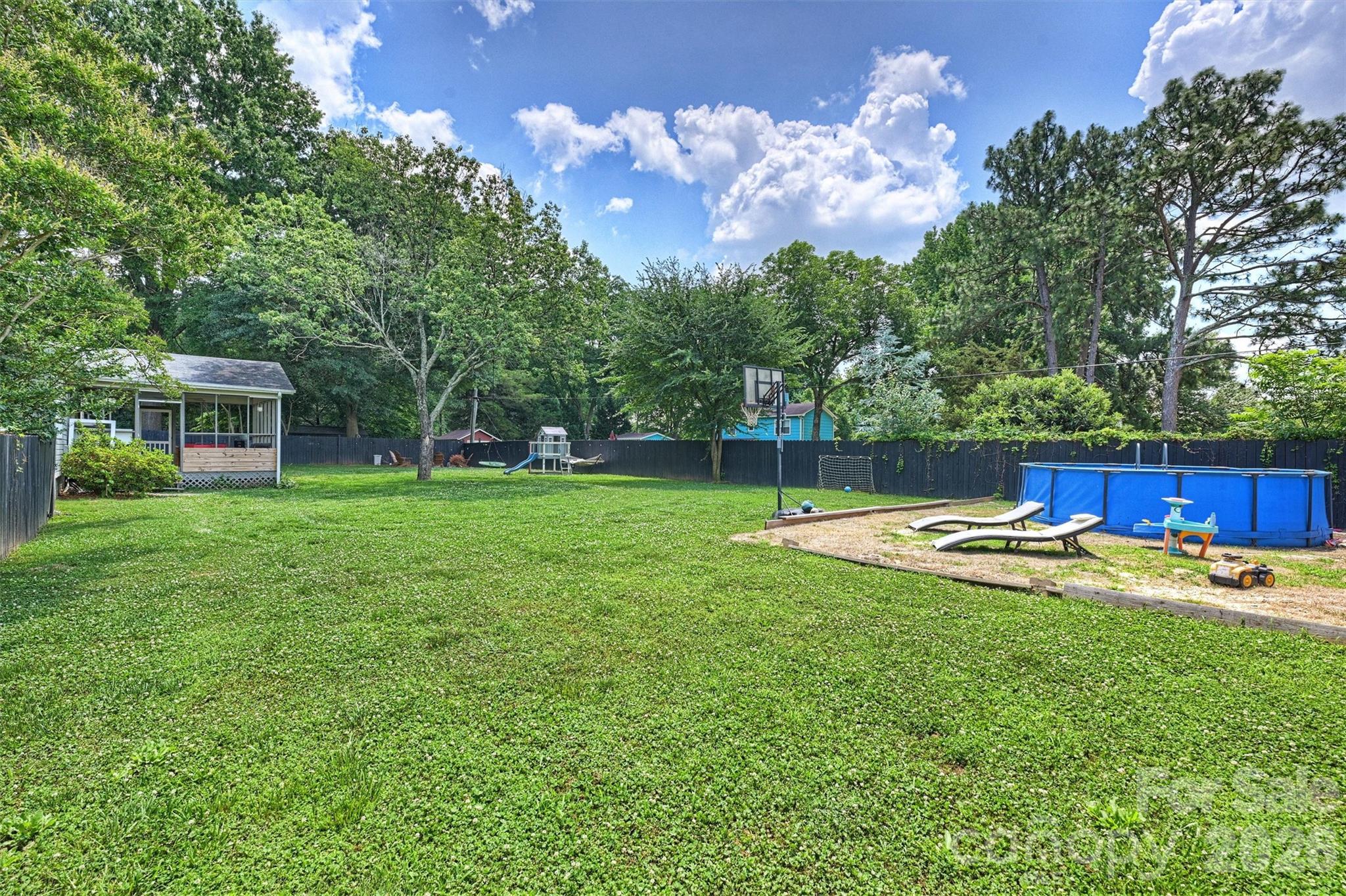 1621 Brook Drive Property Photo 39
