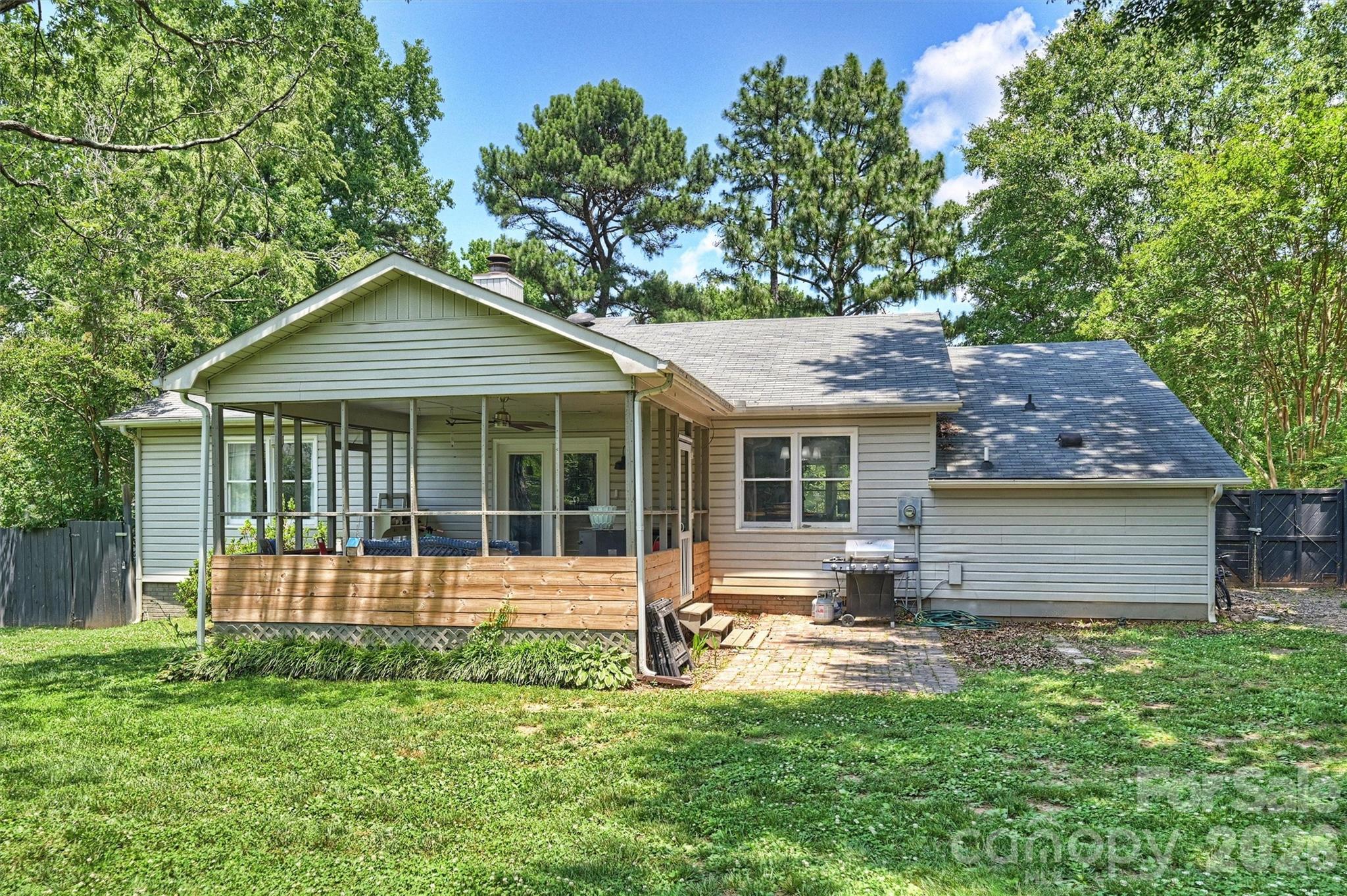 1621 Brook Drive Property Photo 43