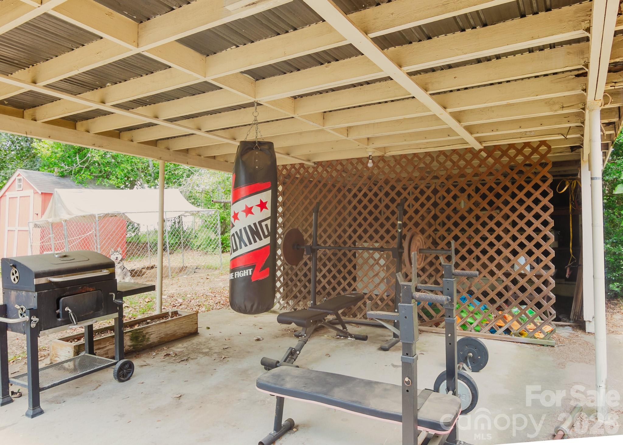 303 Myrtle Avenue Property Photo 2