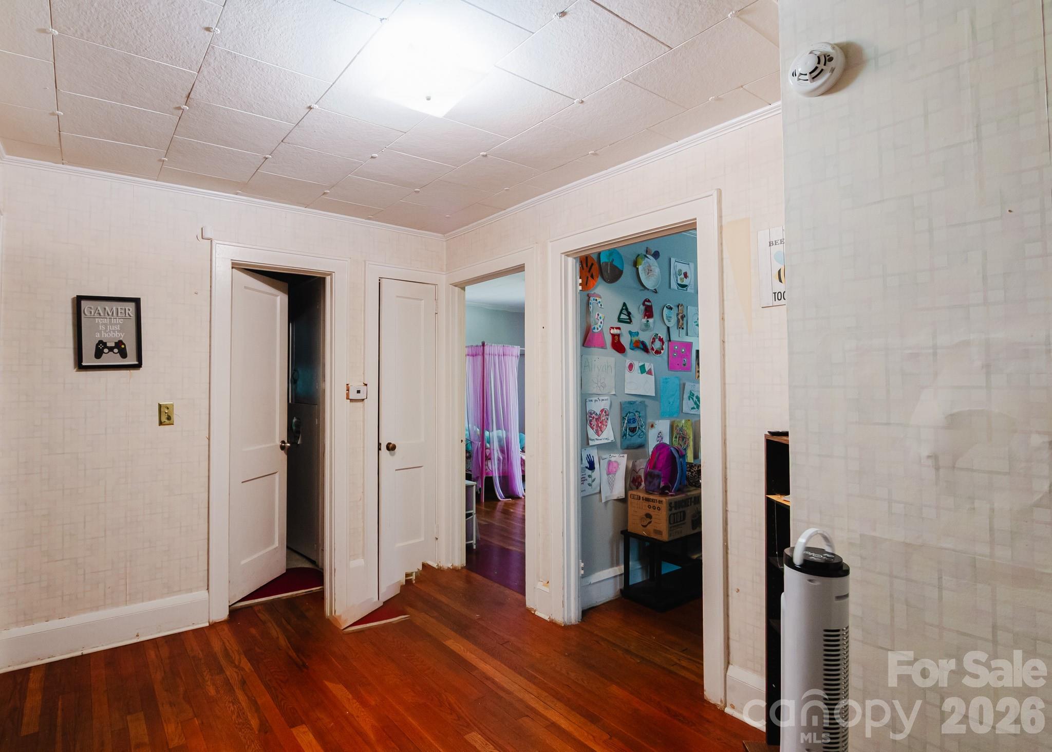 303 Myrtle Avenue Property Photo 10