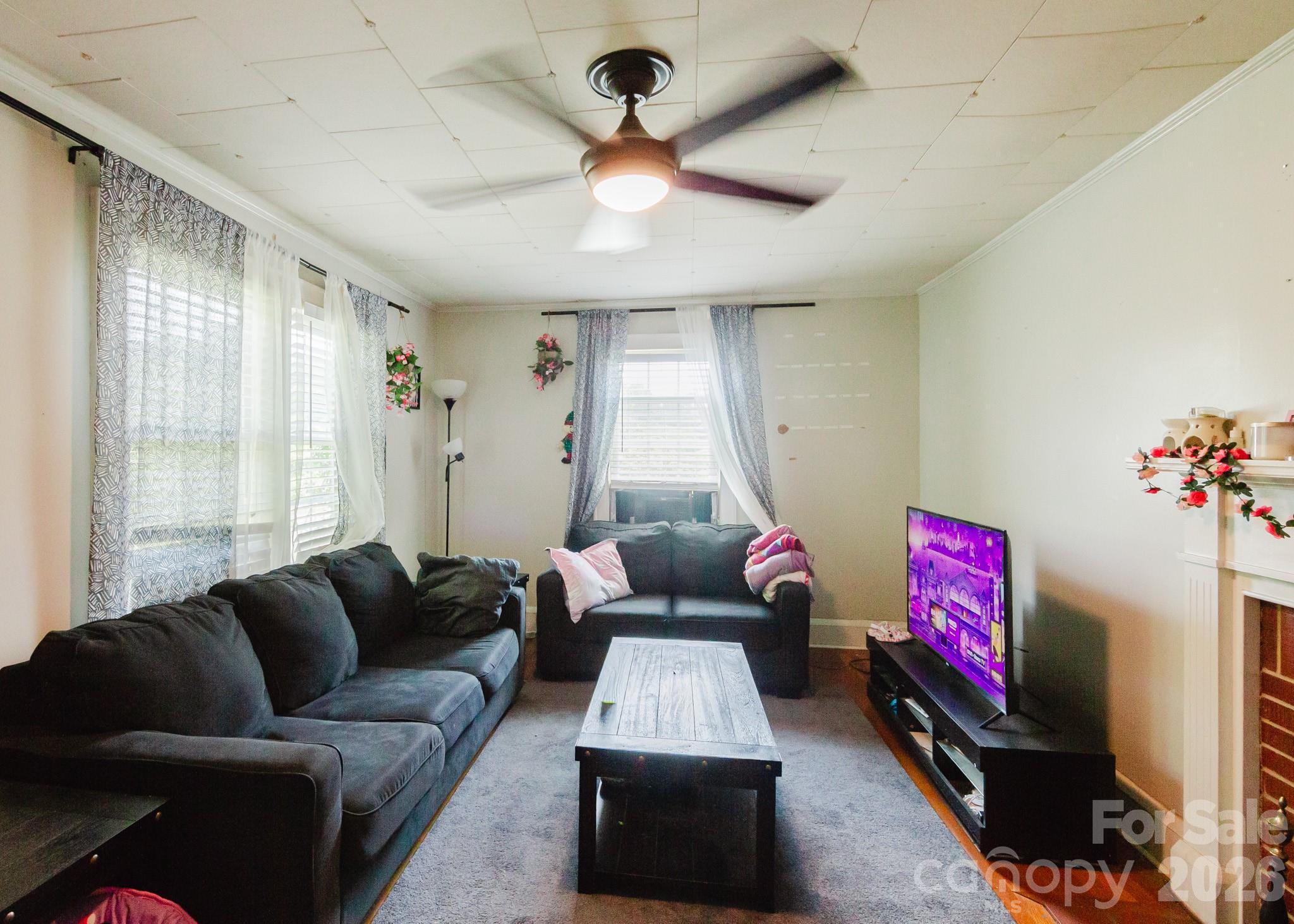 303 Myrtle Avenue Property Photo 12