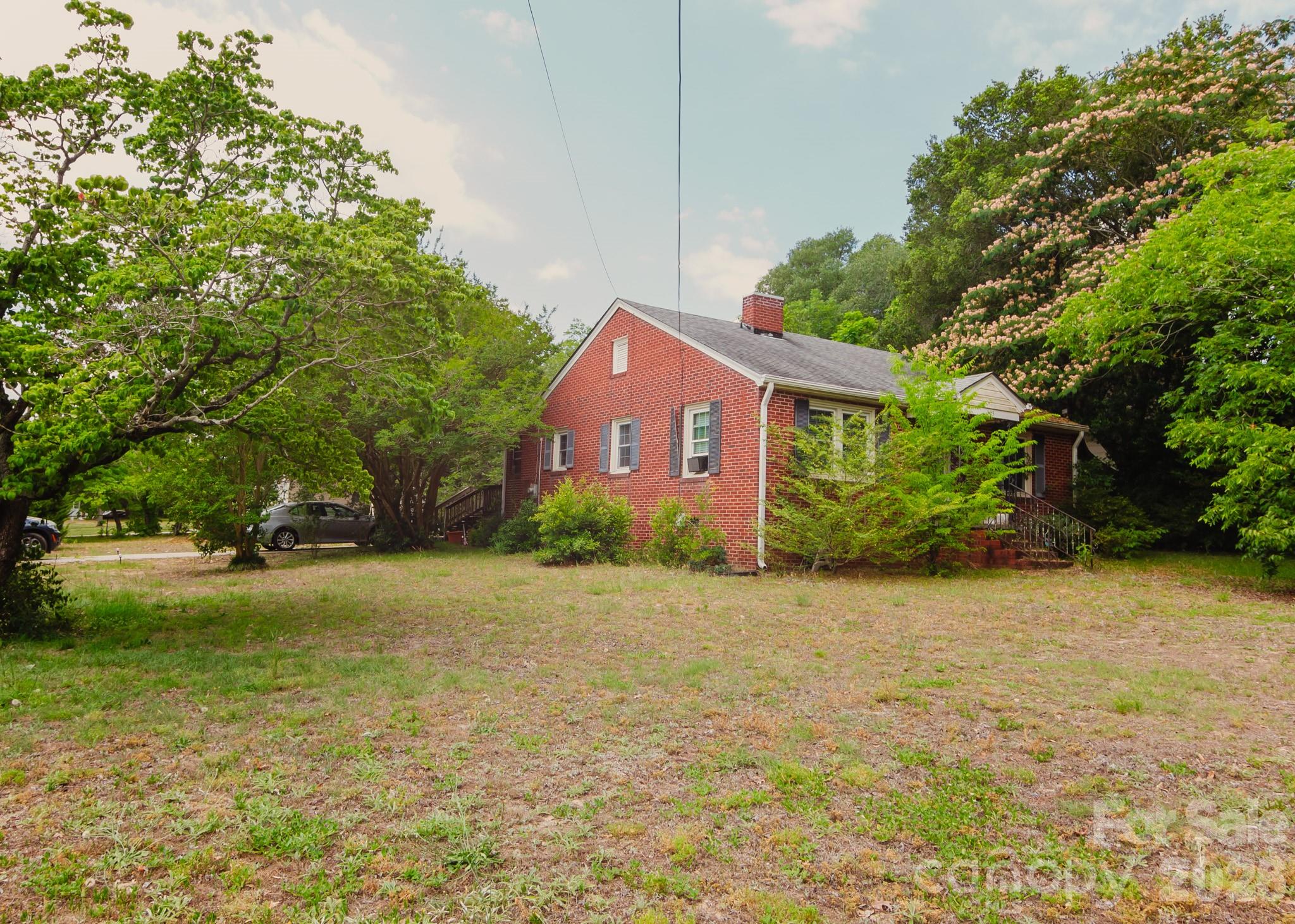 303 Myrtle Avenue Property Photo 24
