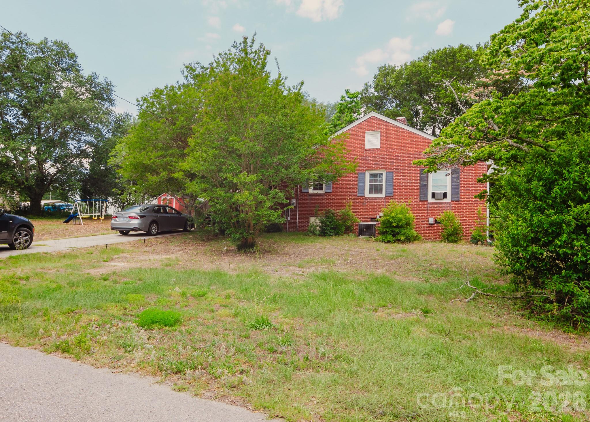 303 Myrtle Avenue Property Photo 28