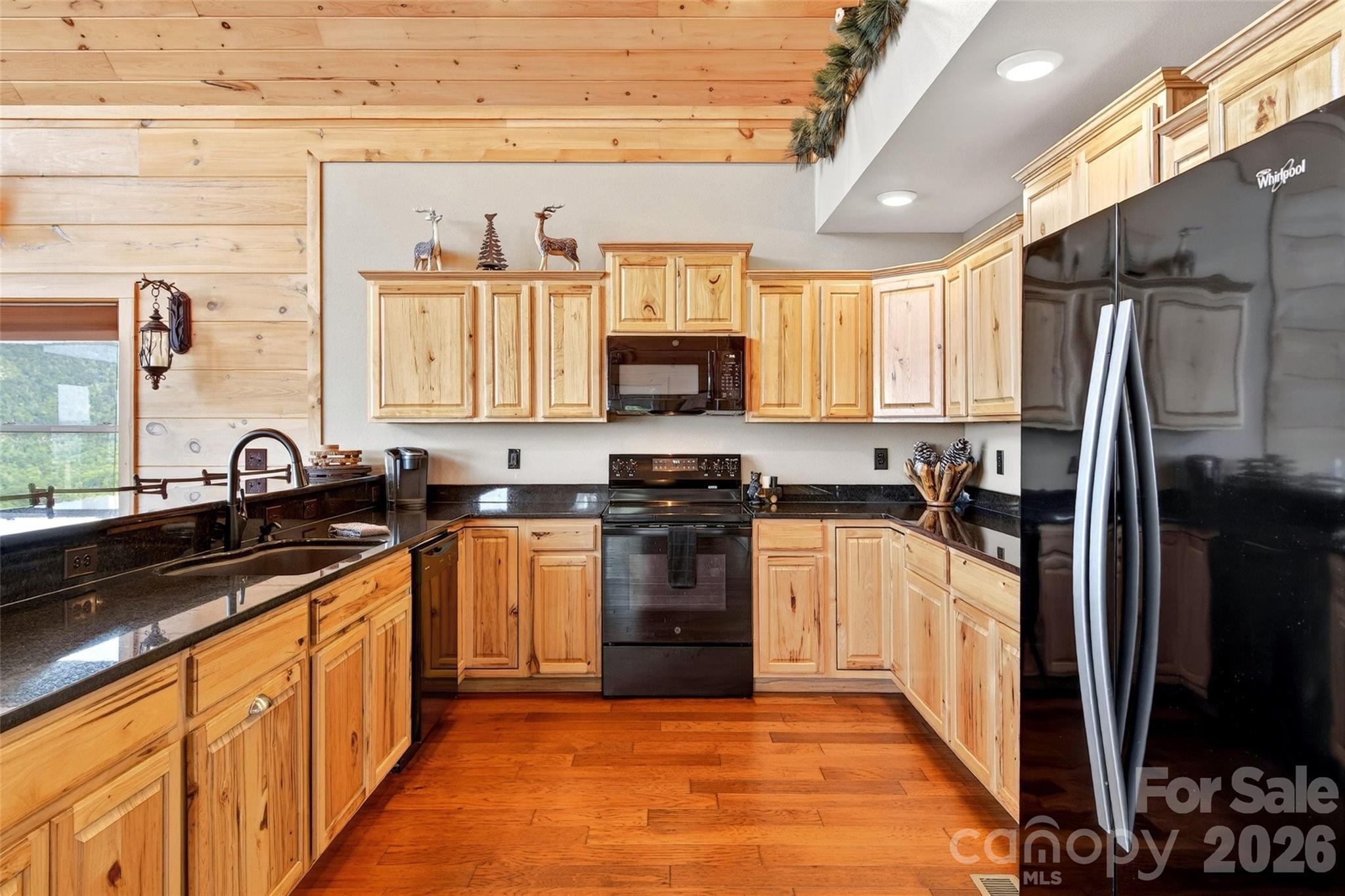 25 N Forest Drive Property Photo 14