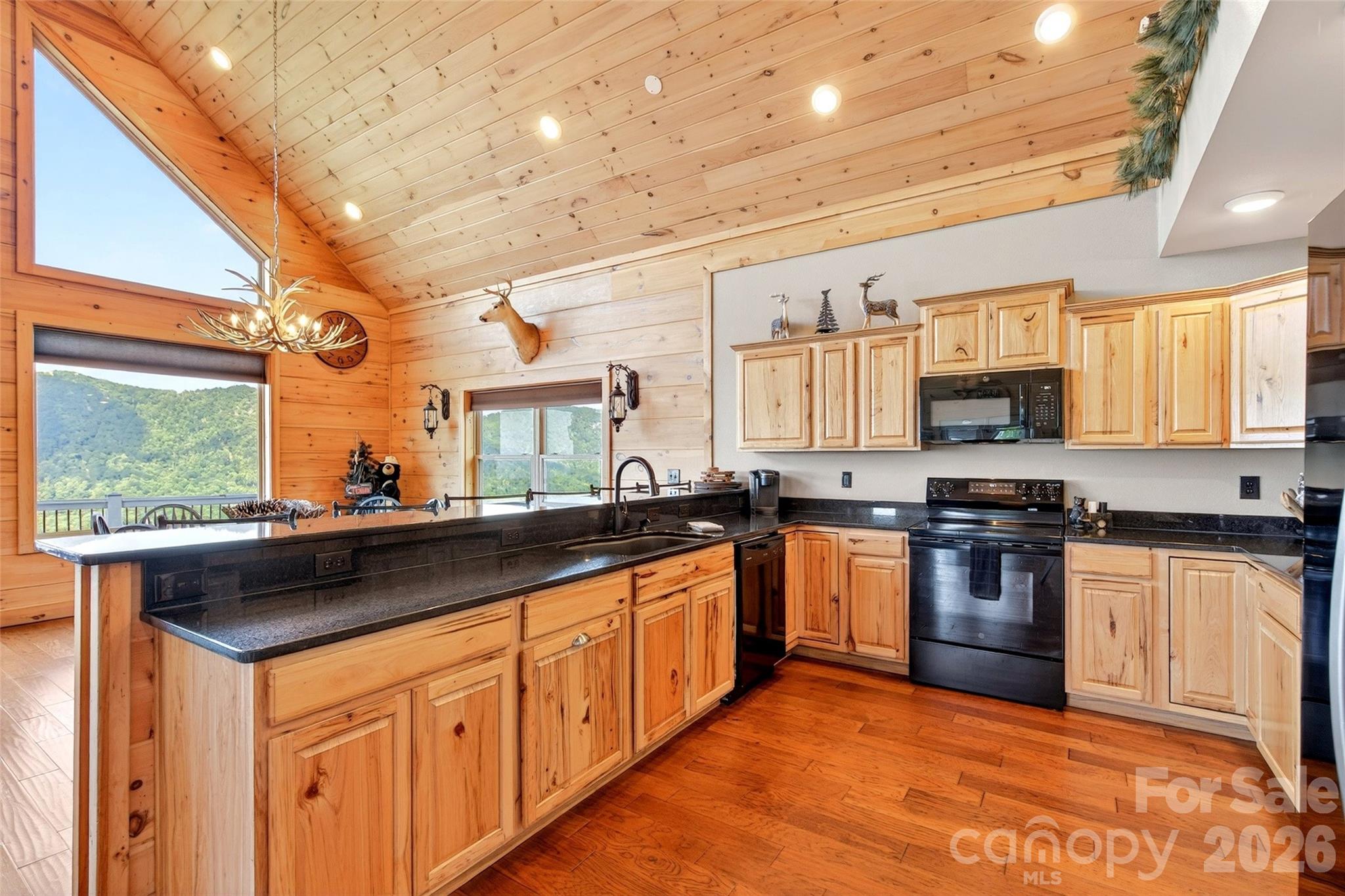 25 N Forest Drive Property Photo 15