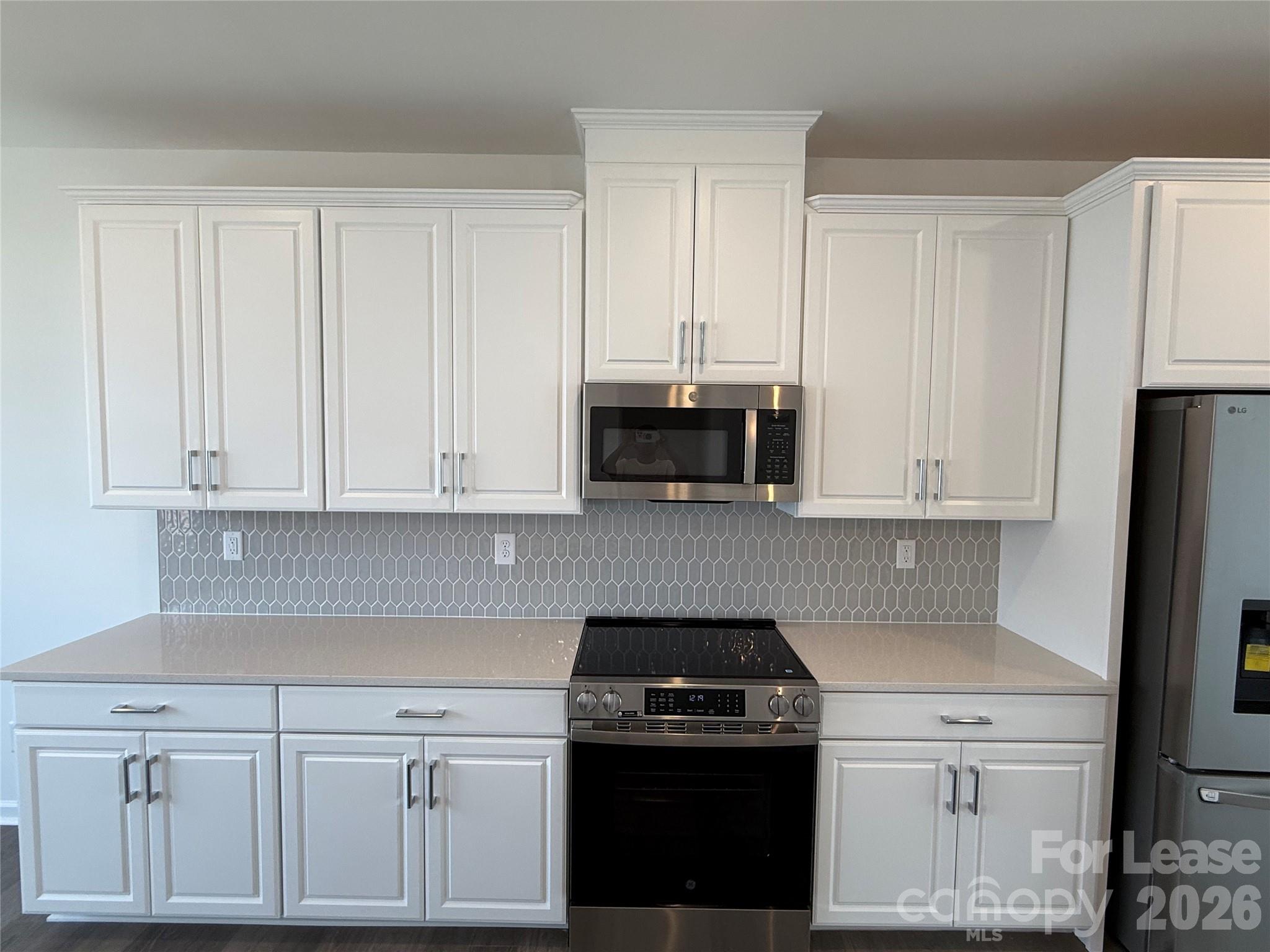 2143 Hawksworth Lane Property Photo 8