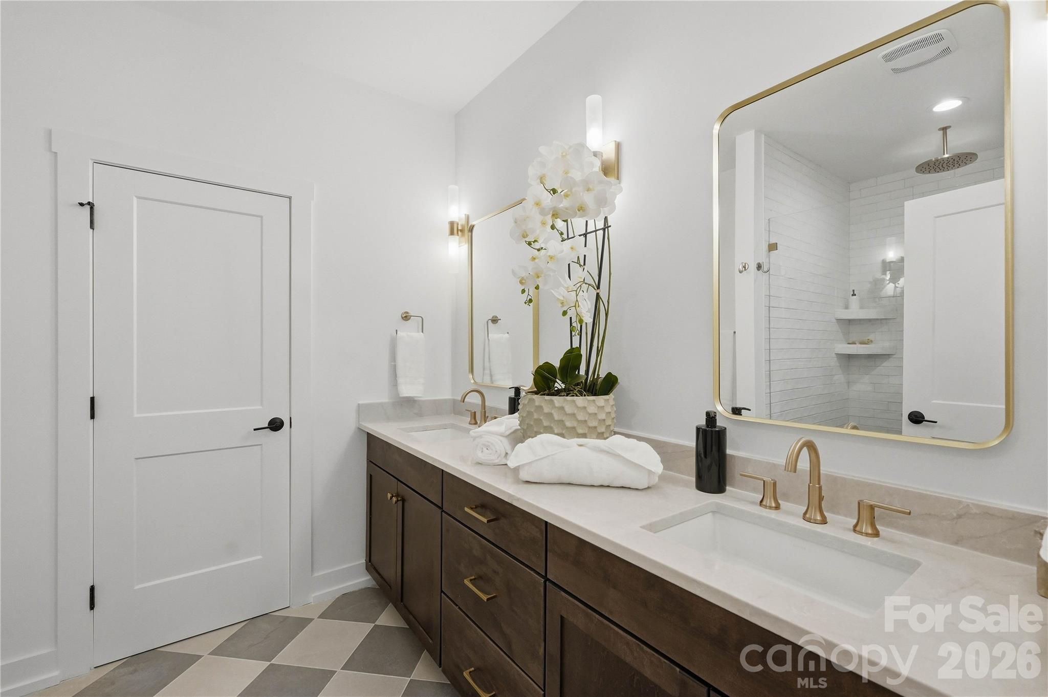 2621 Springway Drive Property Photo 18