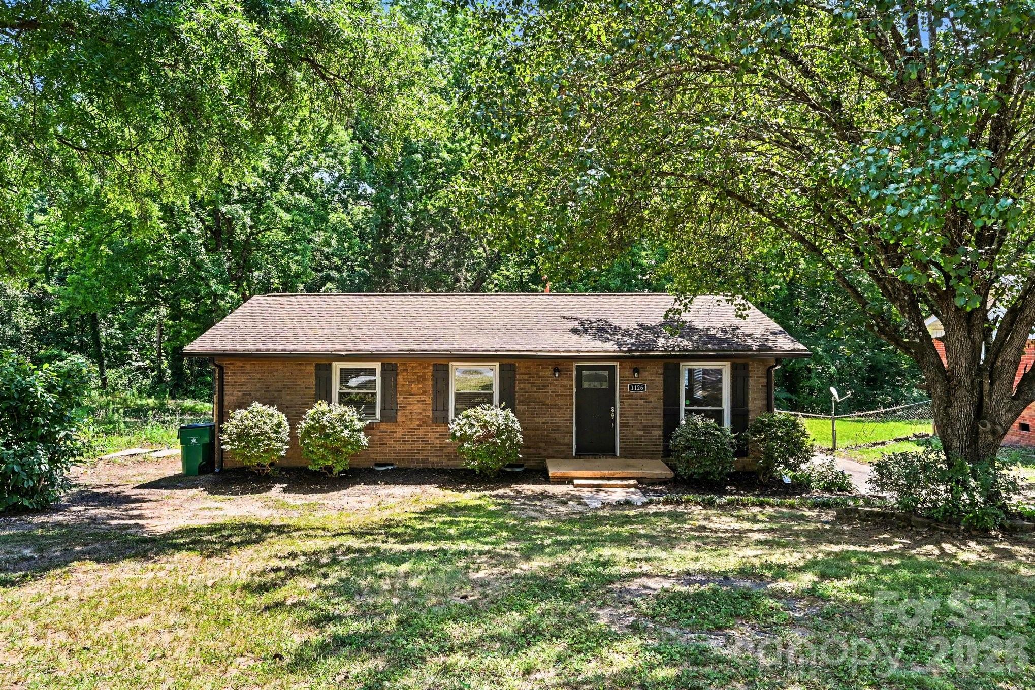 1126 Claremont Road Property Photo 1