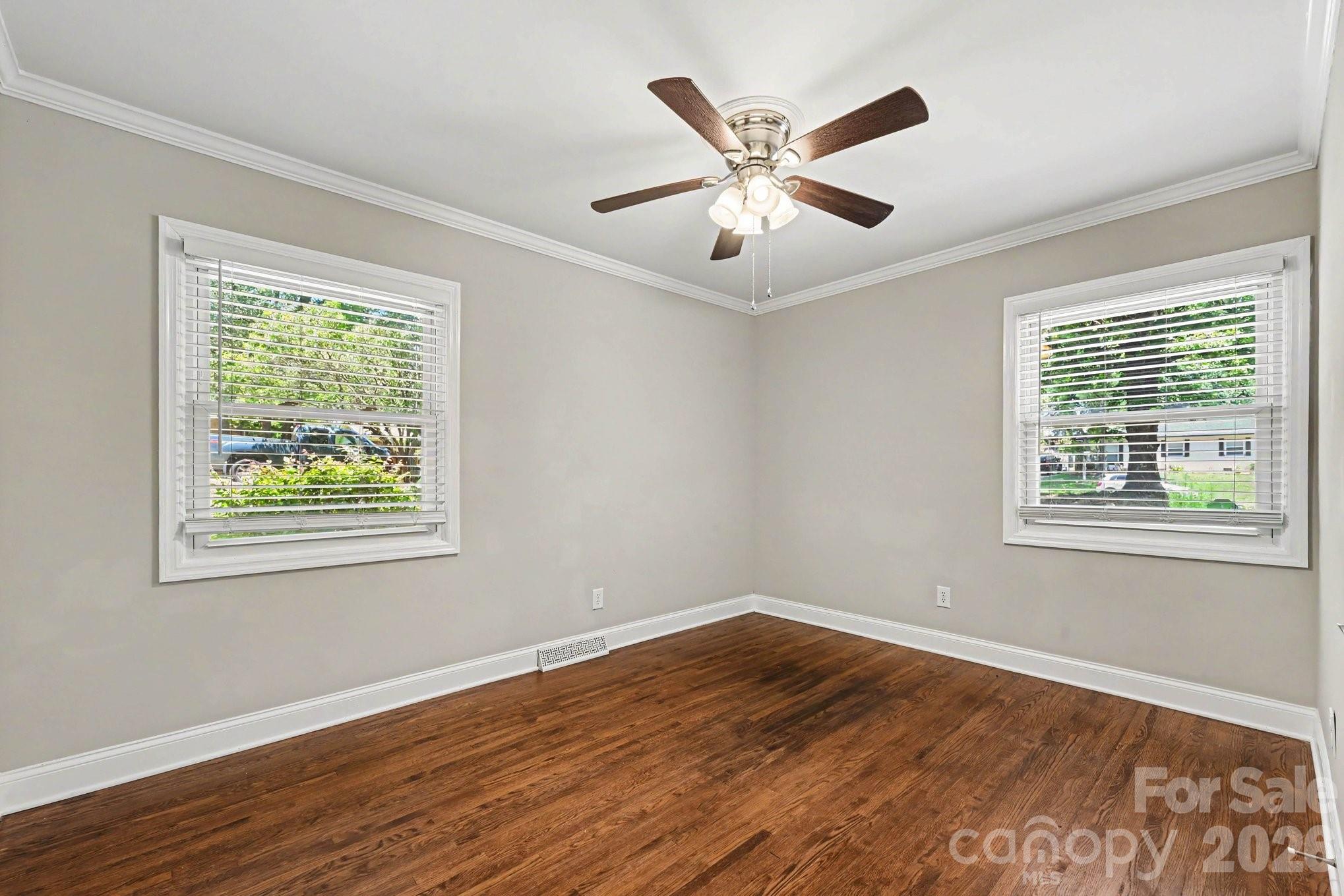 1126 Claremont Road Property Photo 7