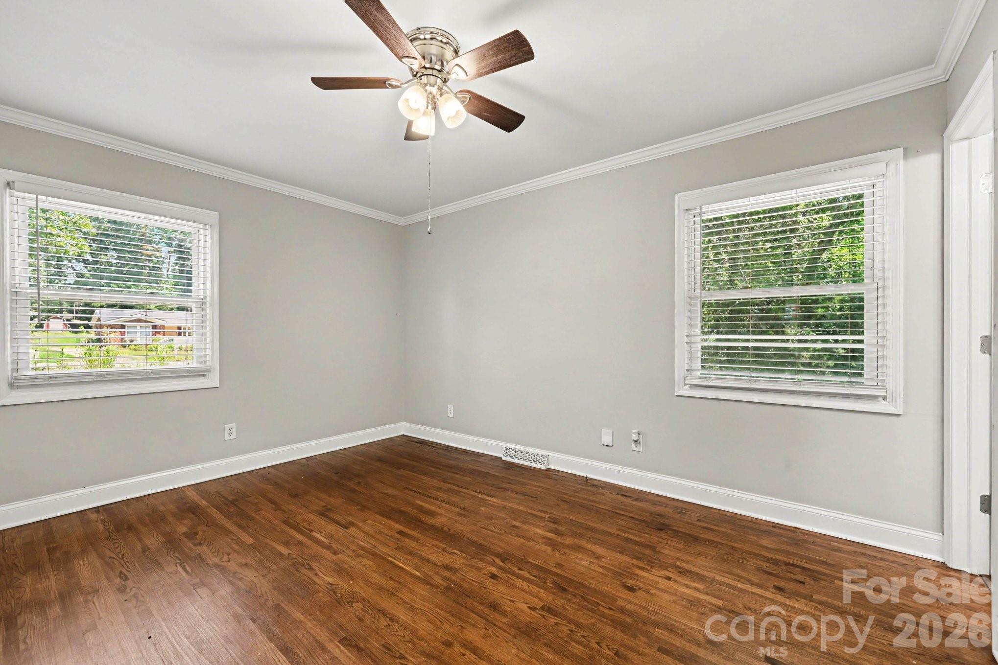 1126 Claremont Road Property Photo 8