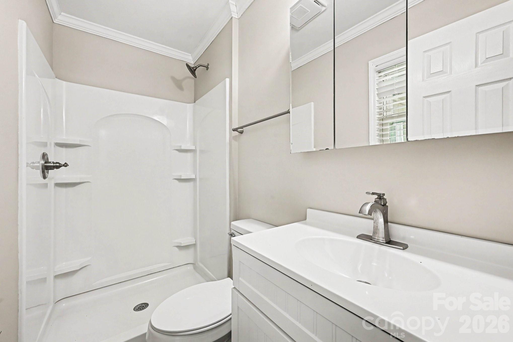 1126 Claremont Road Property Photo 9