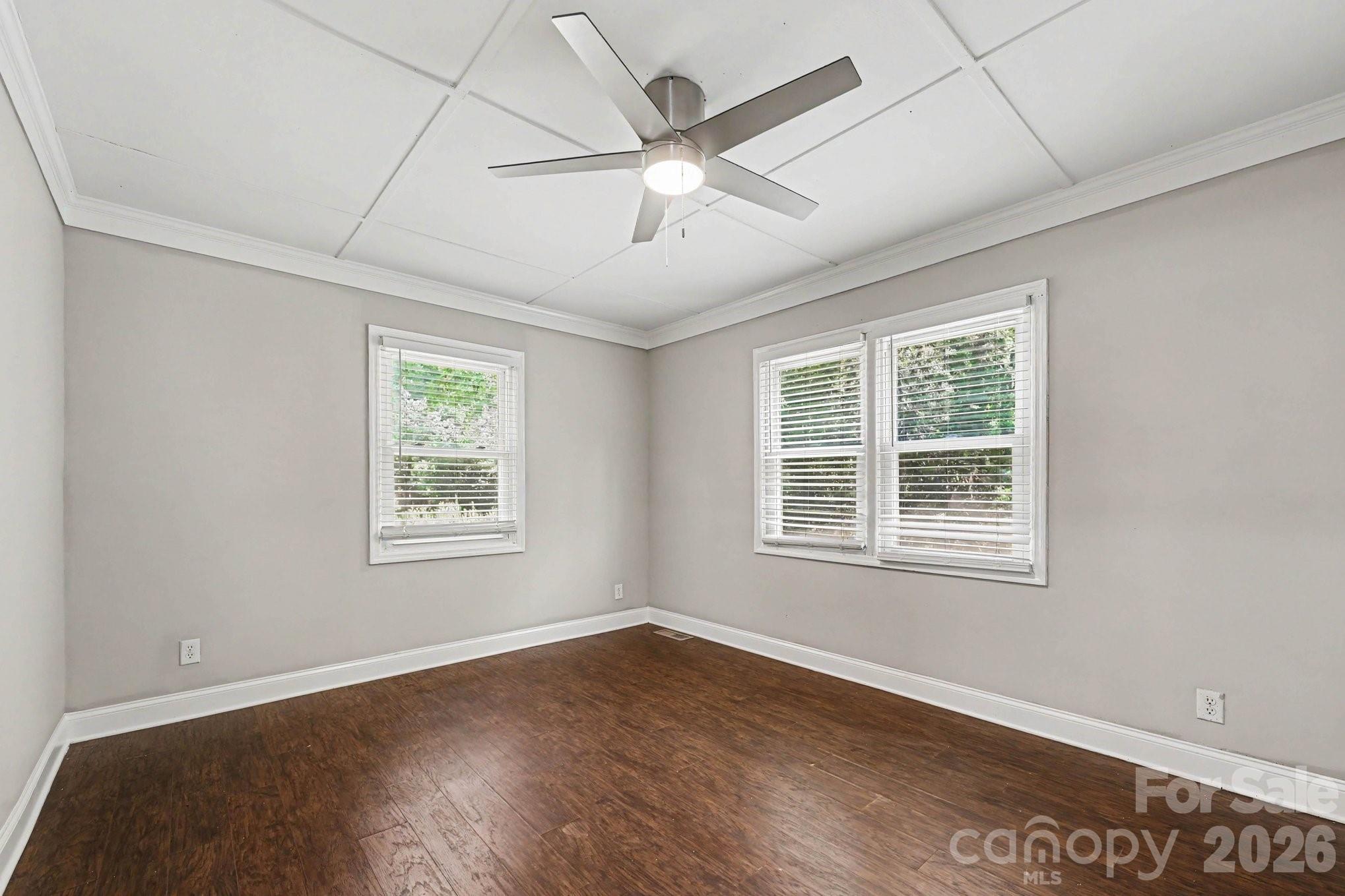 1126 Claremont Road Property Photo 10