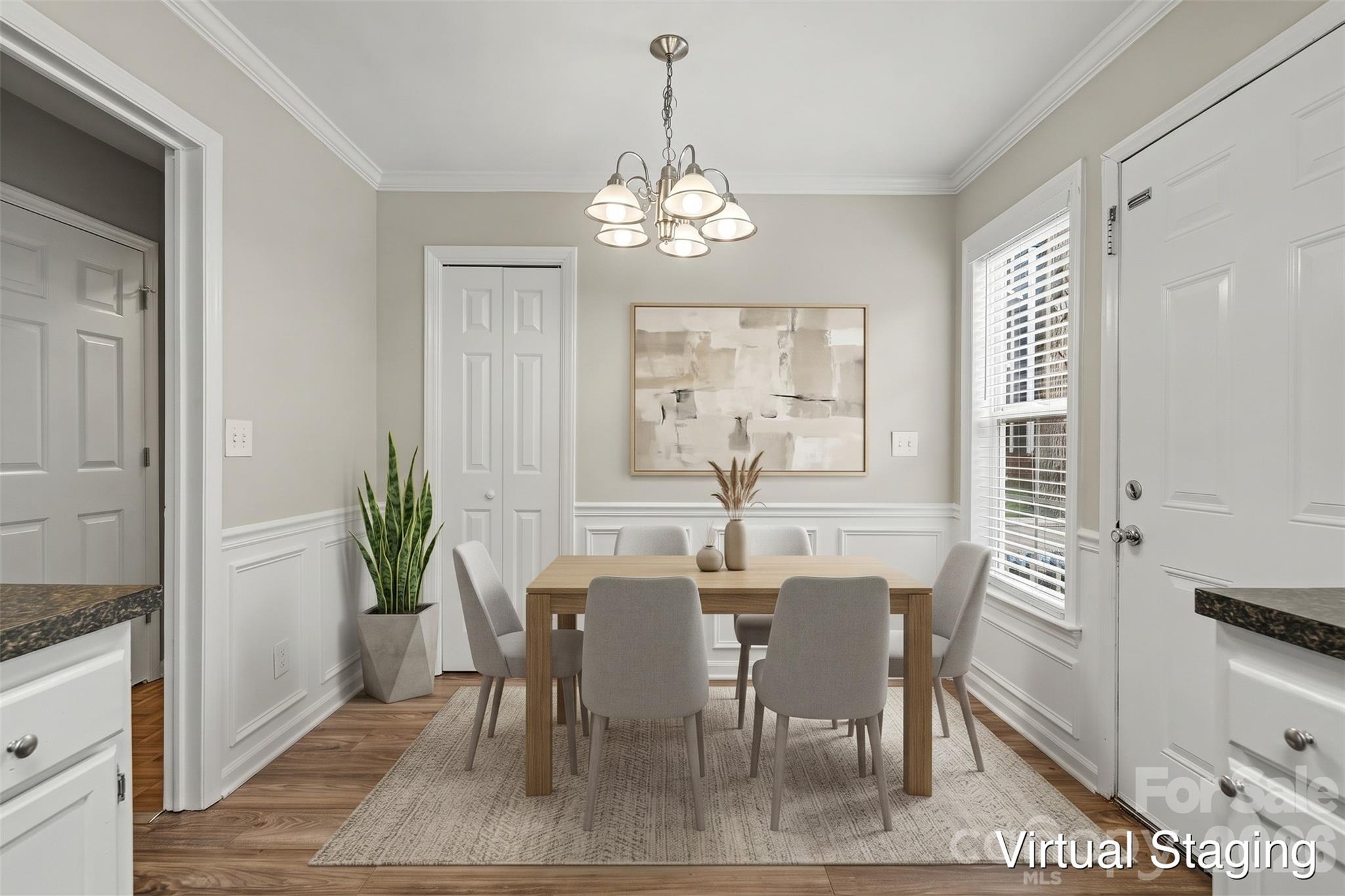 8904 Brown Oak Court Property Photo 3