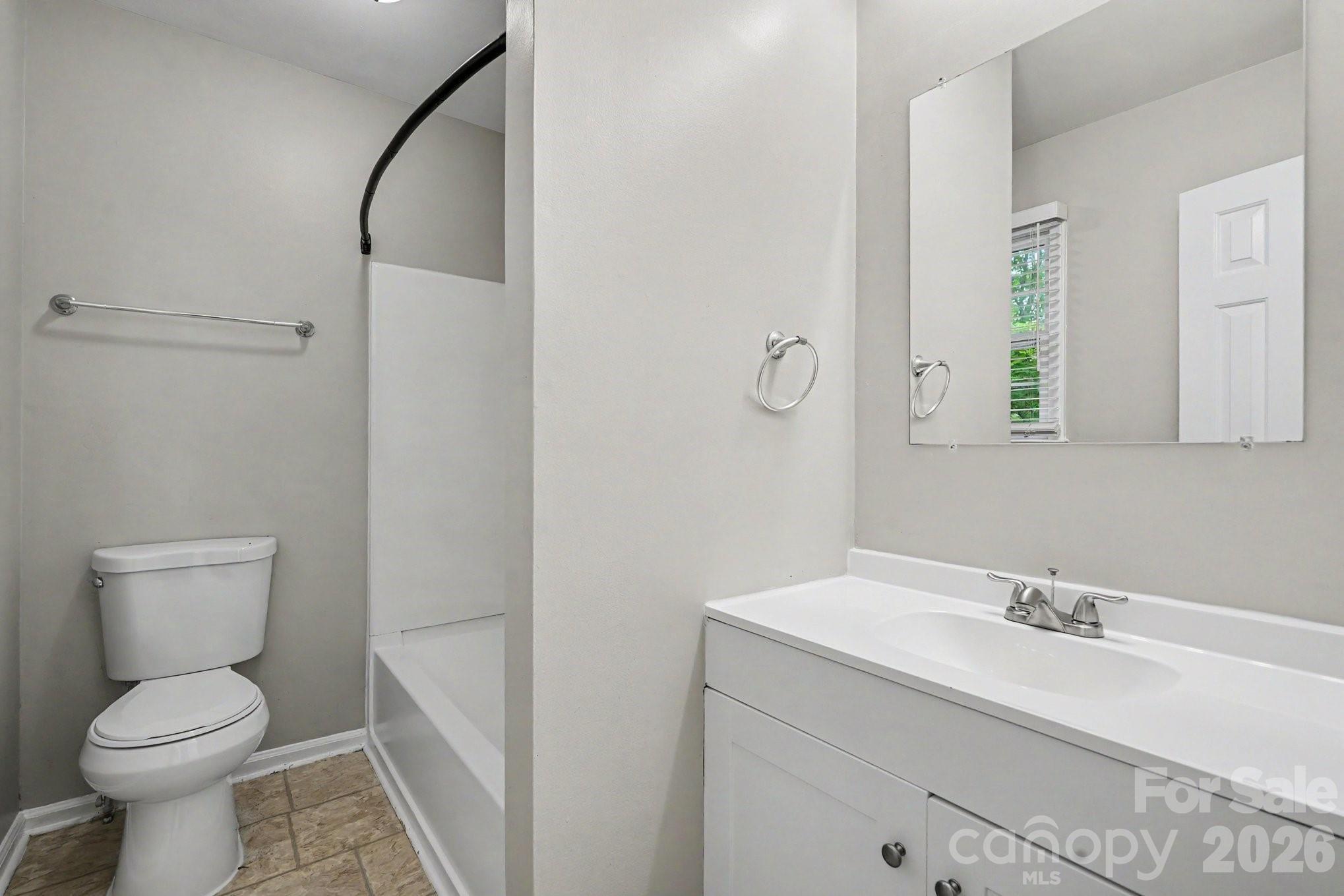 8904 Brown Oak Court Property Photo 13