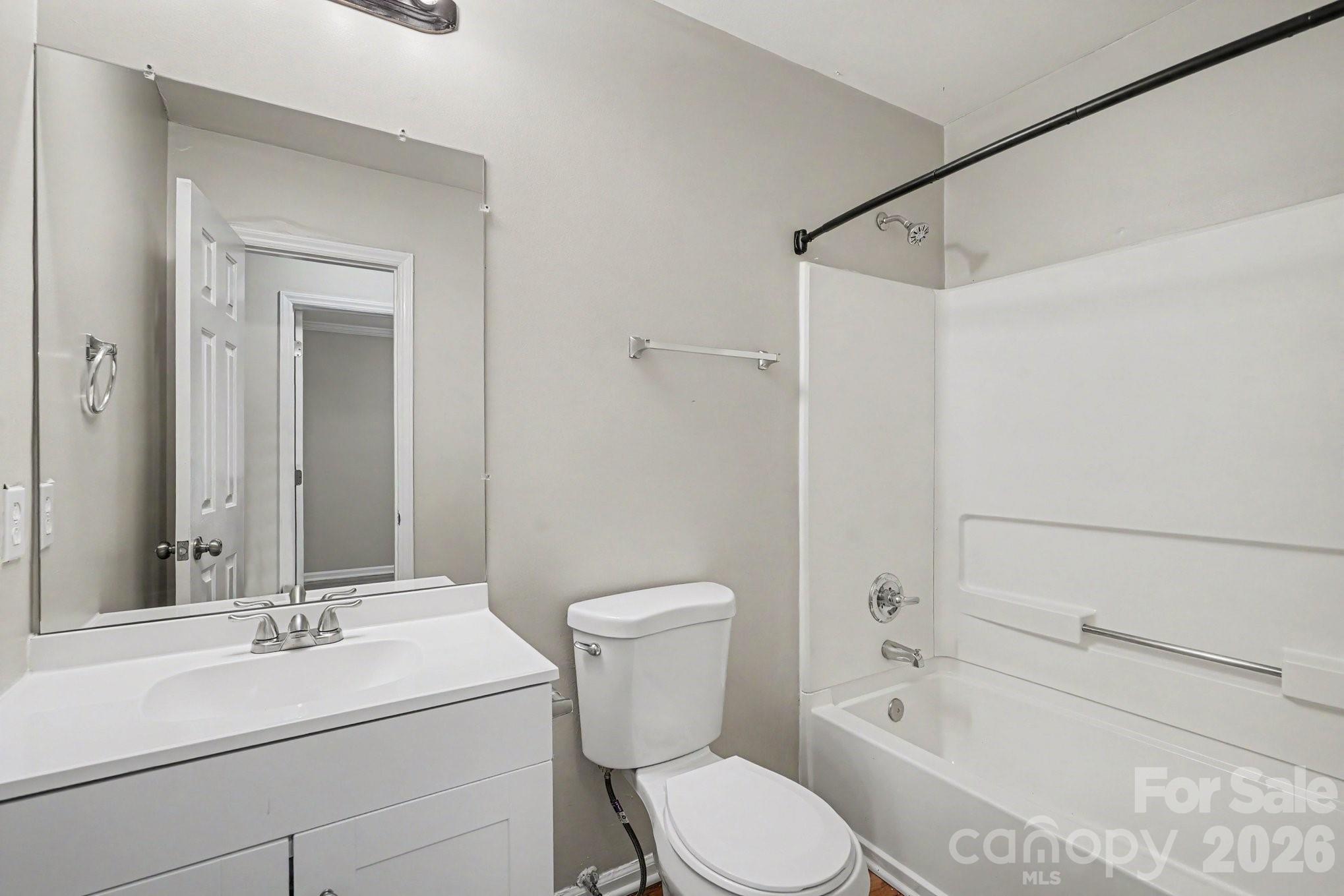 8904 Brown Oak Court Property Photo 20