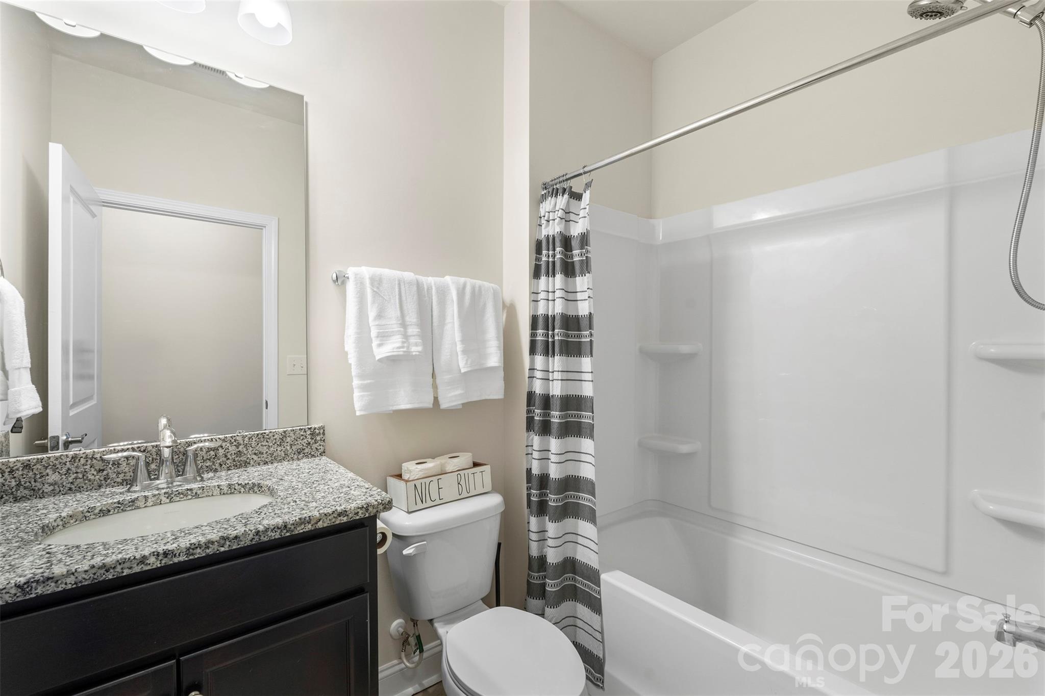 1016 Arbury Way Property Photo 19