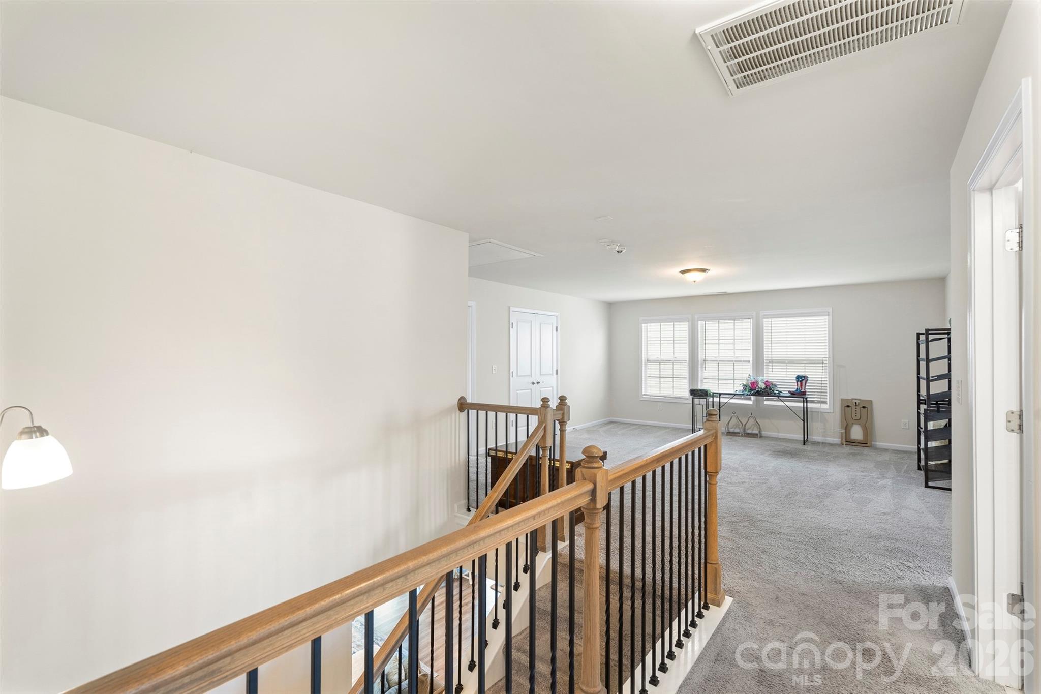 1016 Arbury Way Property Photo 20