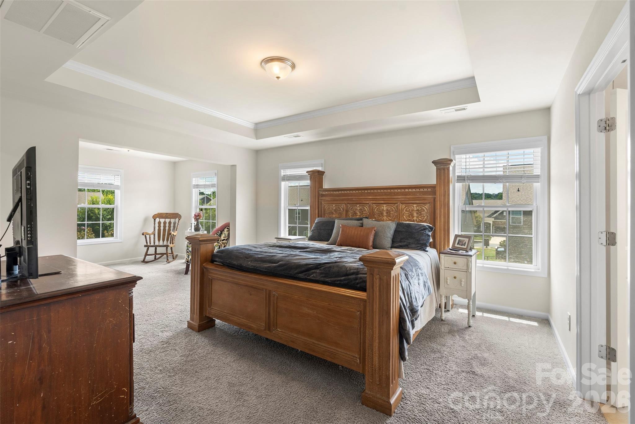 1016 Arbury Way Property Photo 23