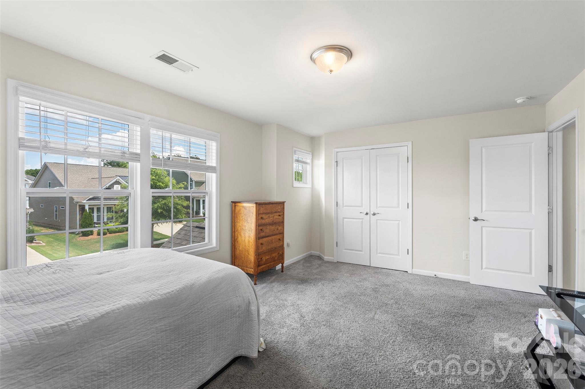 1016 Arbury Way Property Photo 31