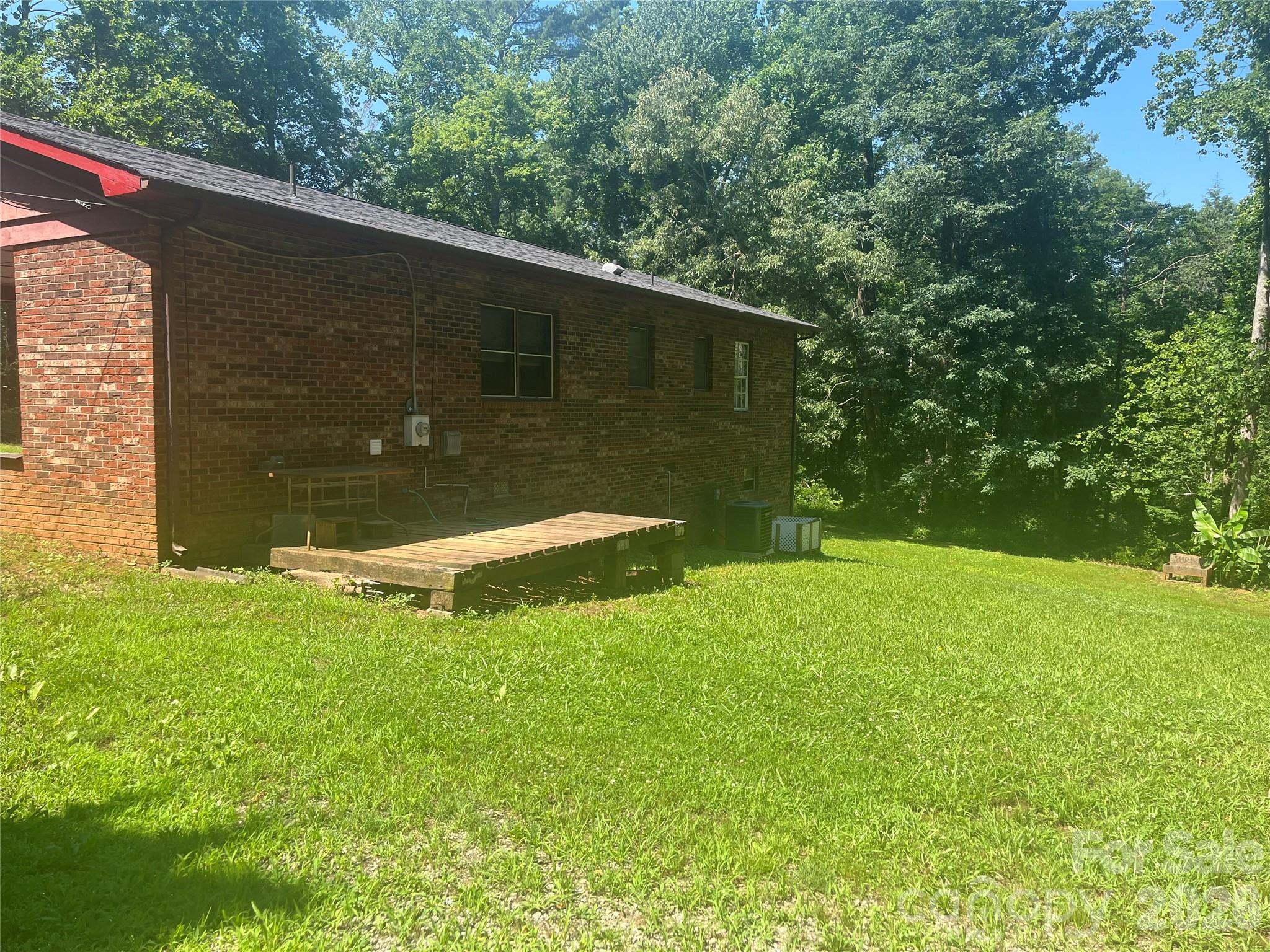 2919 Shell Avenue Property Photo 3