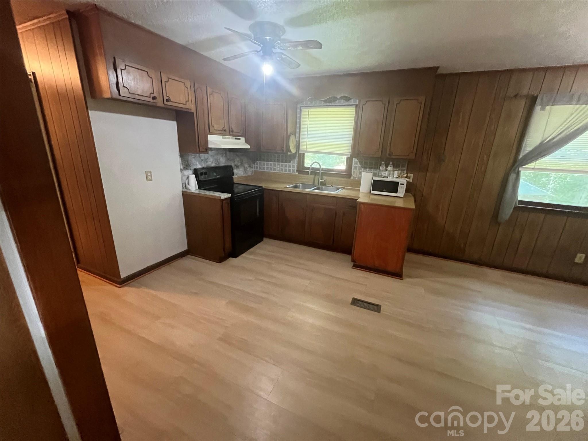 2919 Shell Avenue Property Photo 8