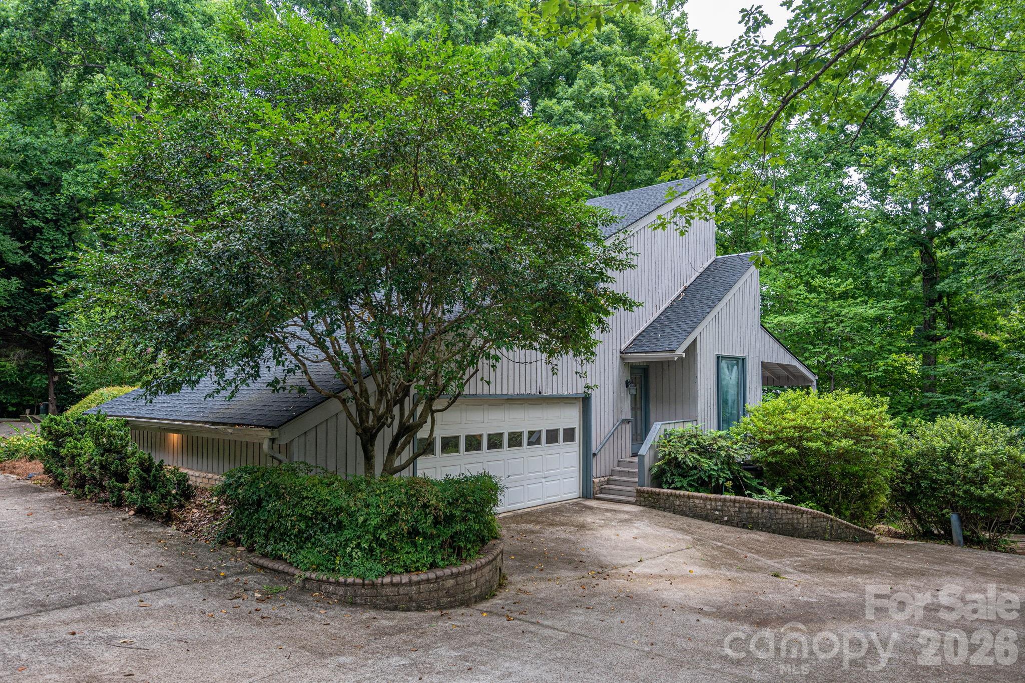 40 Catawba Ridge Road Property Photo 5