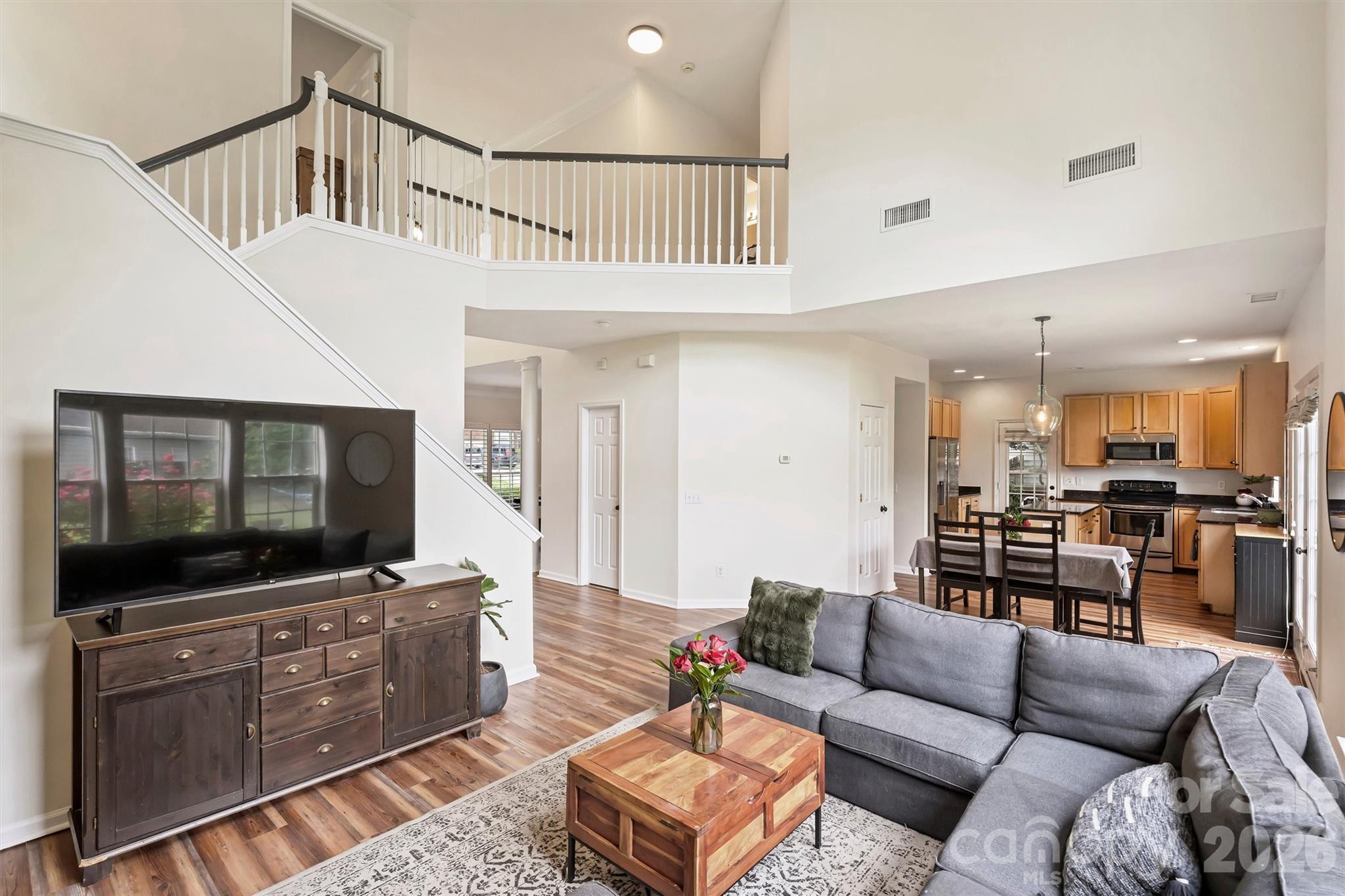 9318 Autumn Applause Drive Property Photo 8