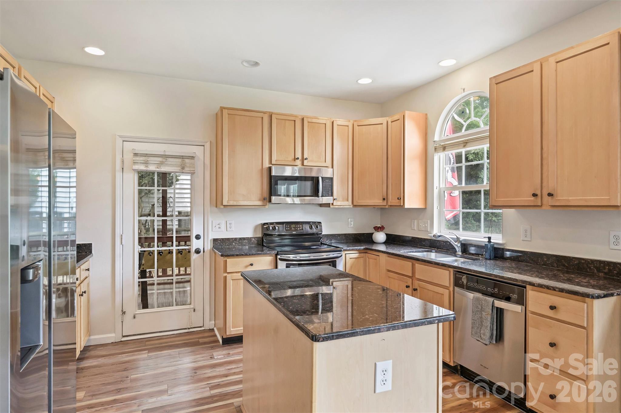 9318 Autumn Applause Drive Property Photo 19