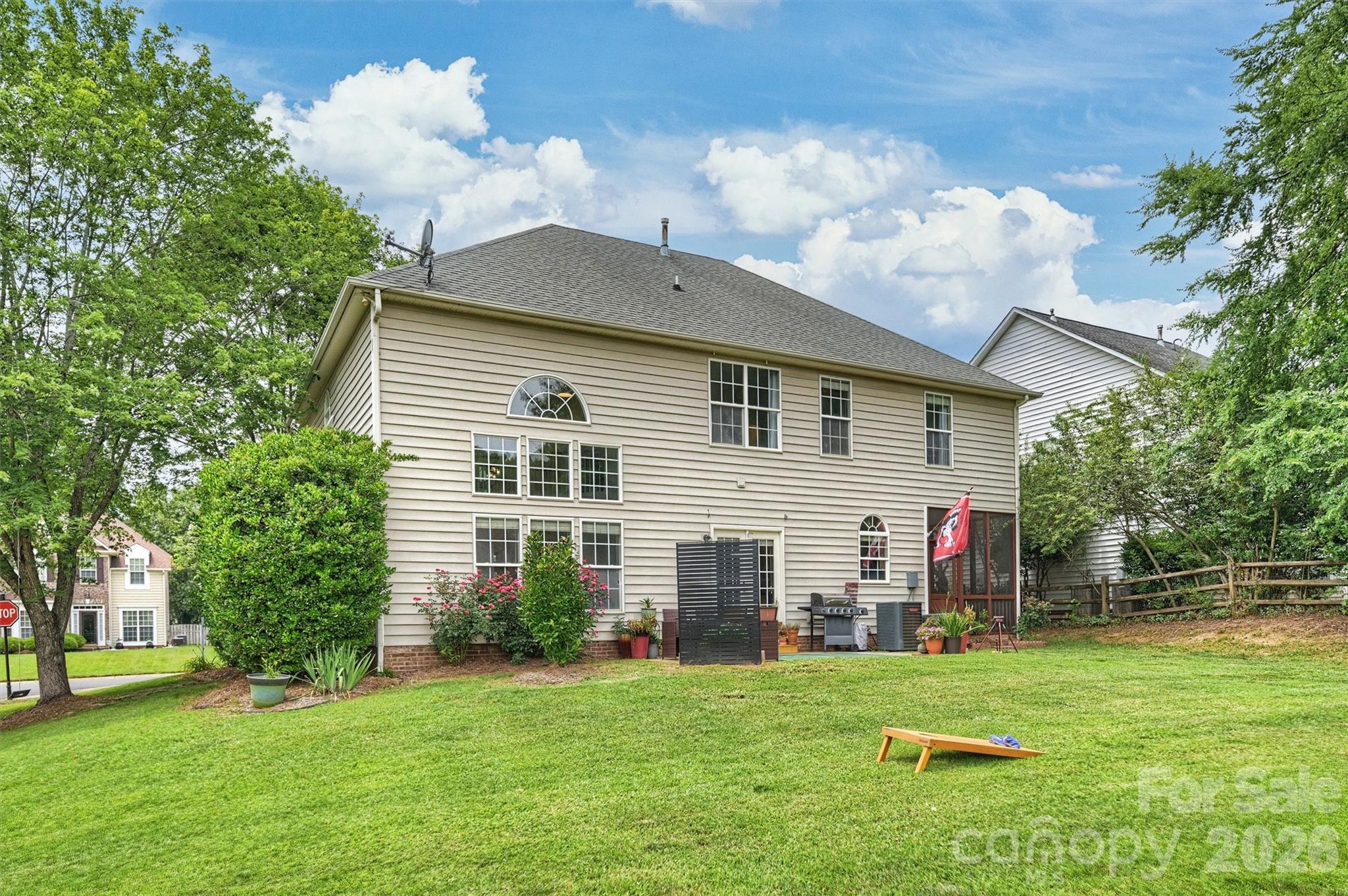 9318 Autumn Applause Drive Property Photo 41
