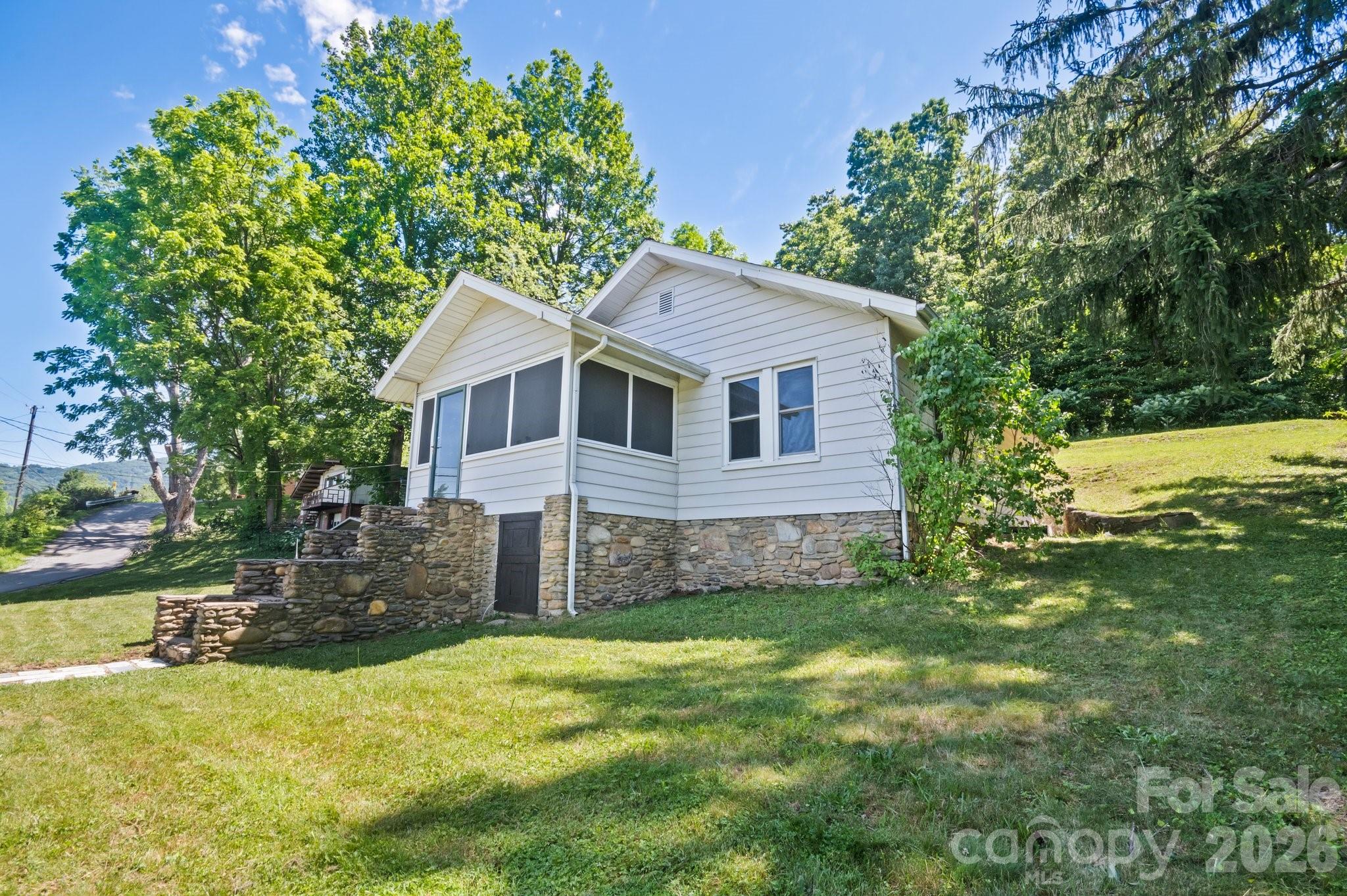 441 Main Street Property Photo 43