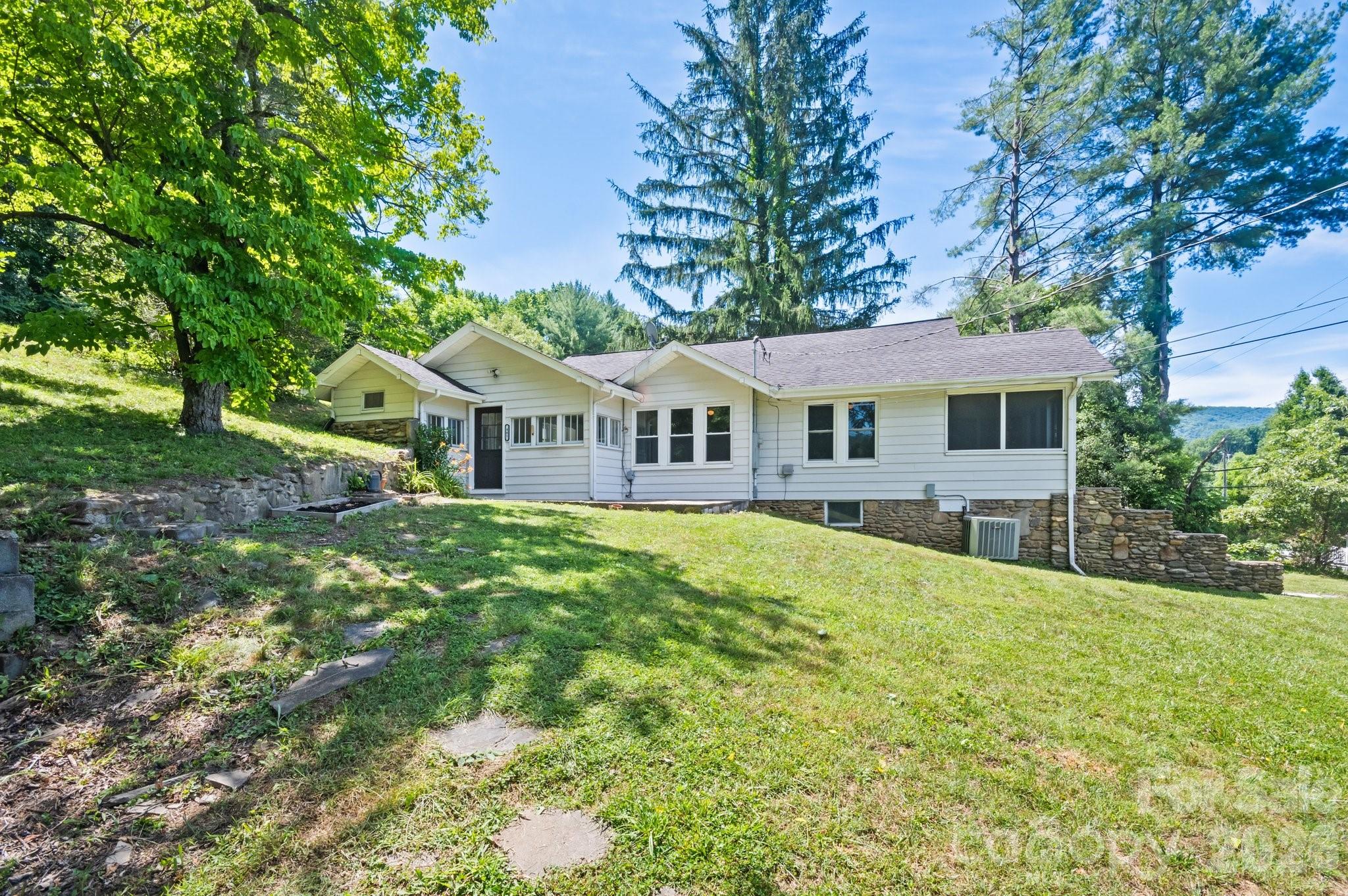 441 Main Street Property Photo 44