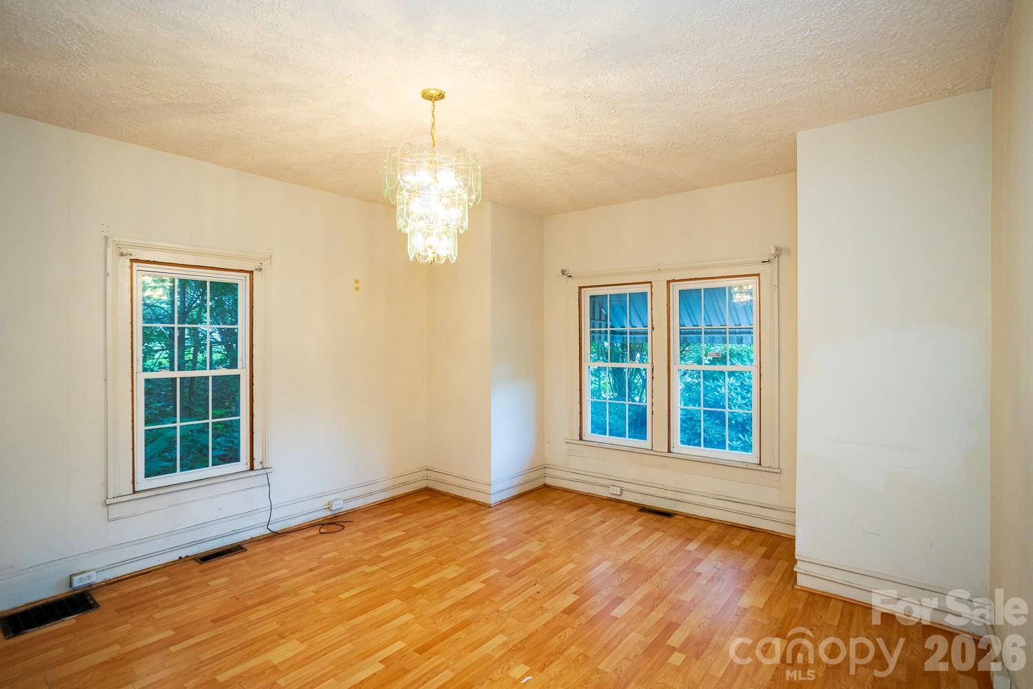 91 Clingman Avenue Property Photo 9
